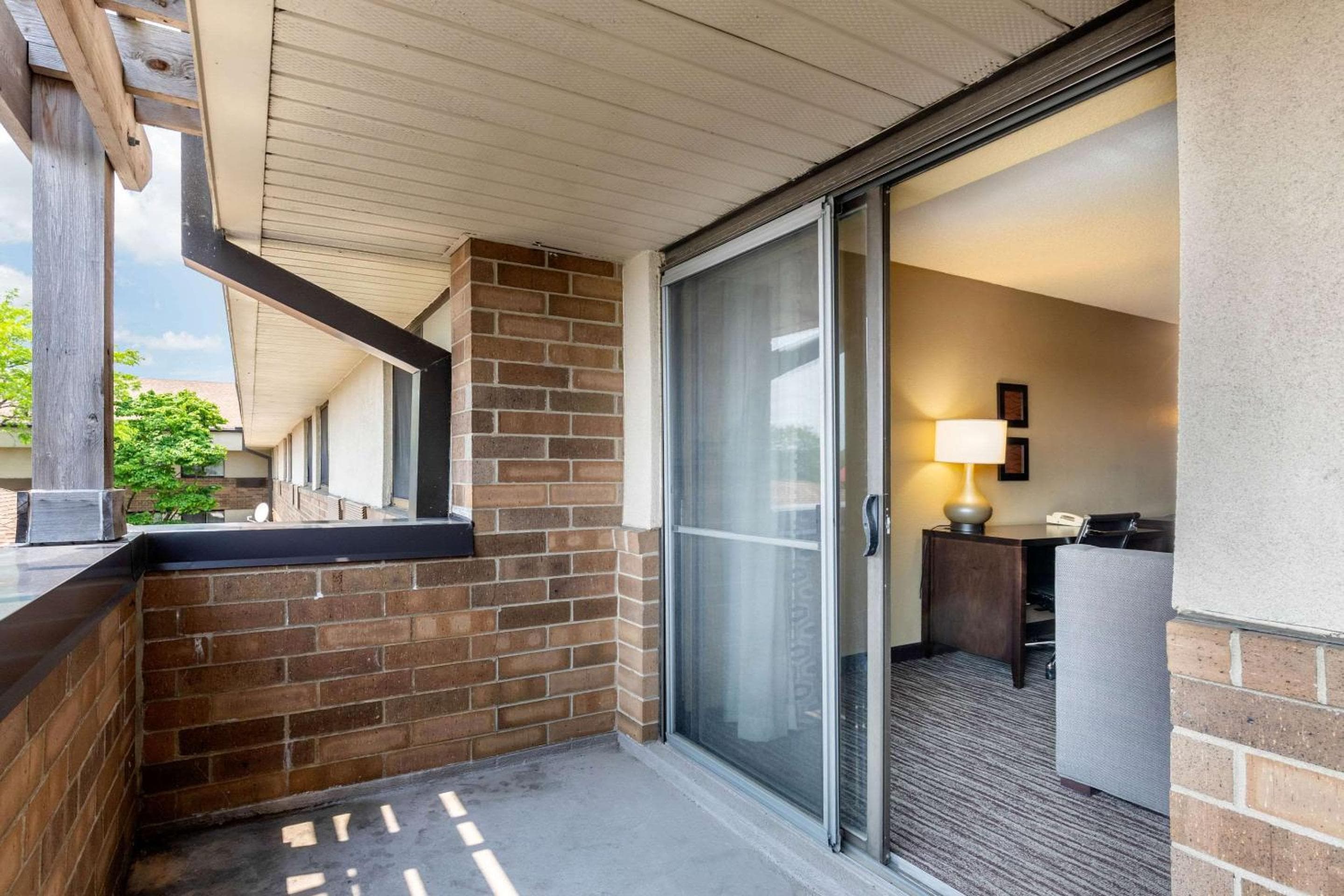 Suburban Studios Arlington Heights Elk Grove