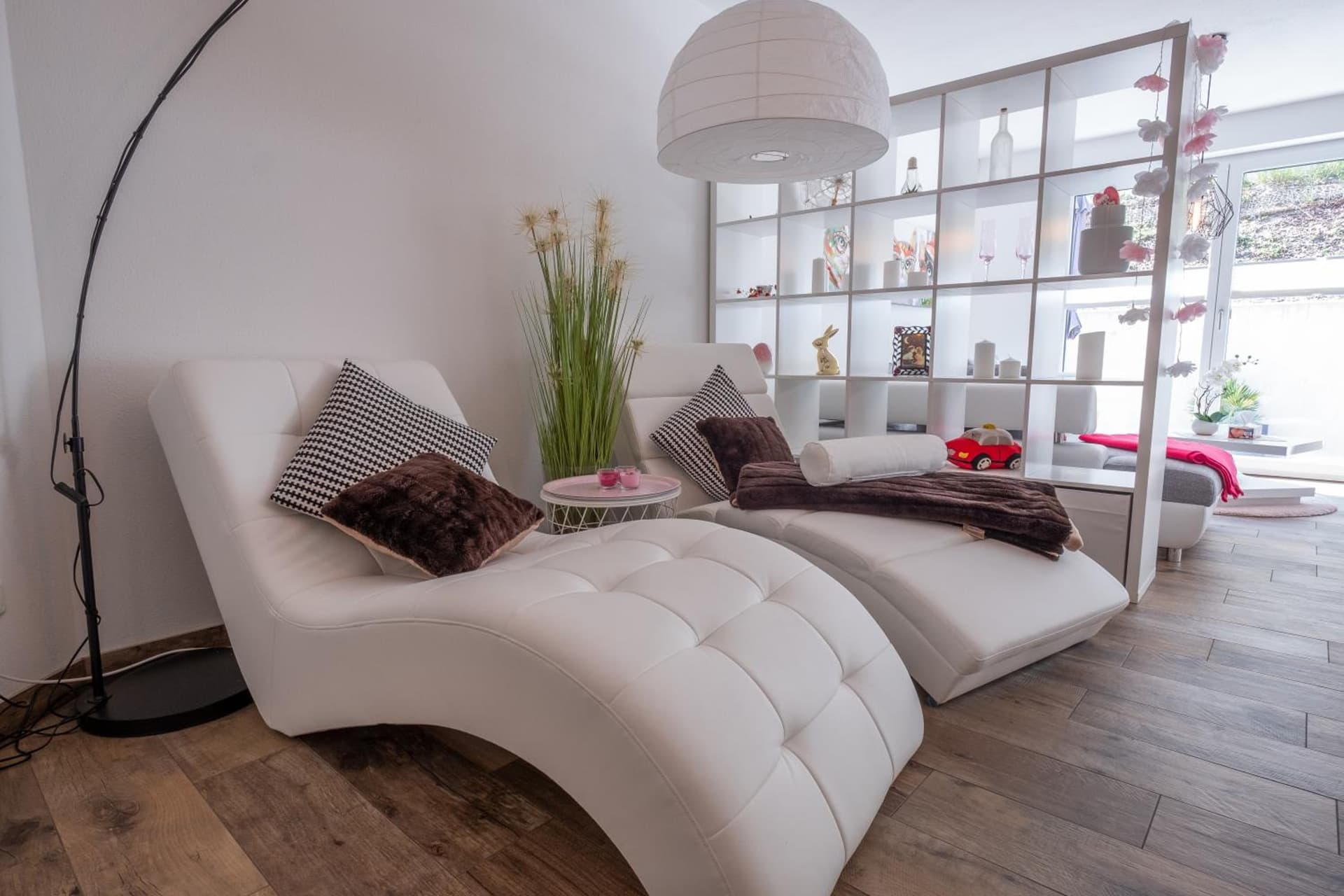 Moderne Souterrain-Wohnung
