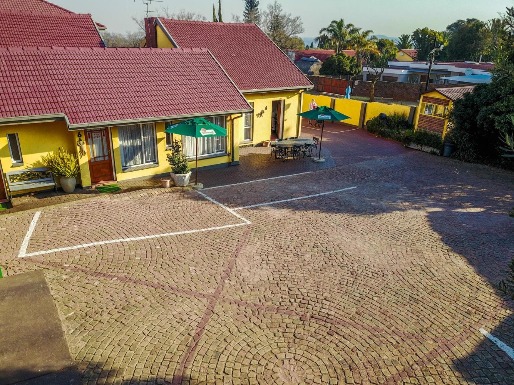 Marle' Lodge