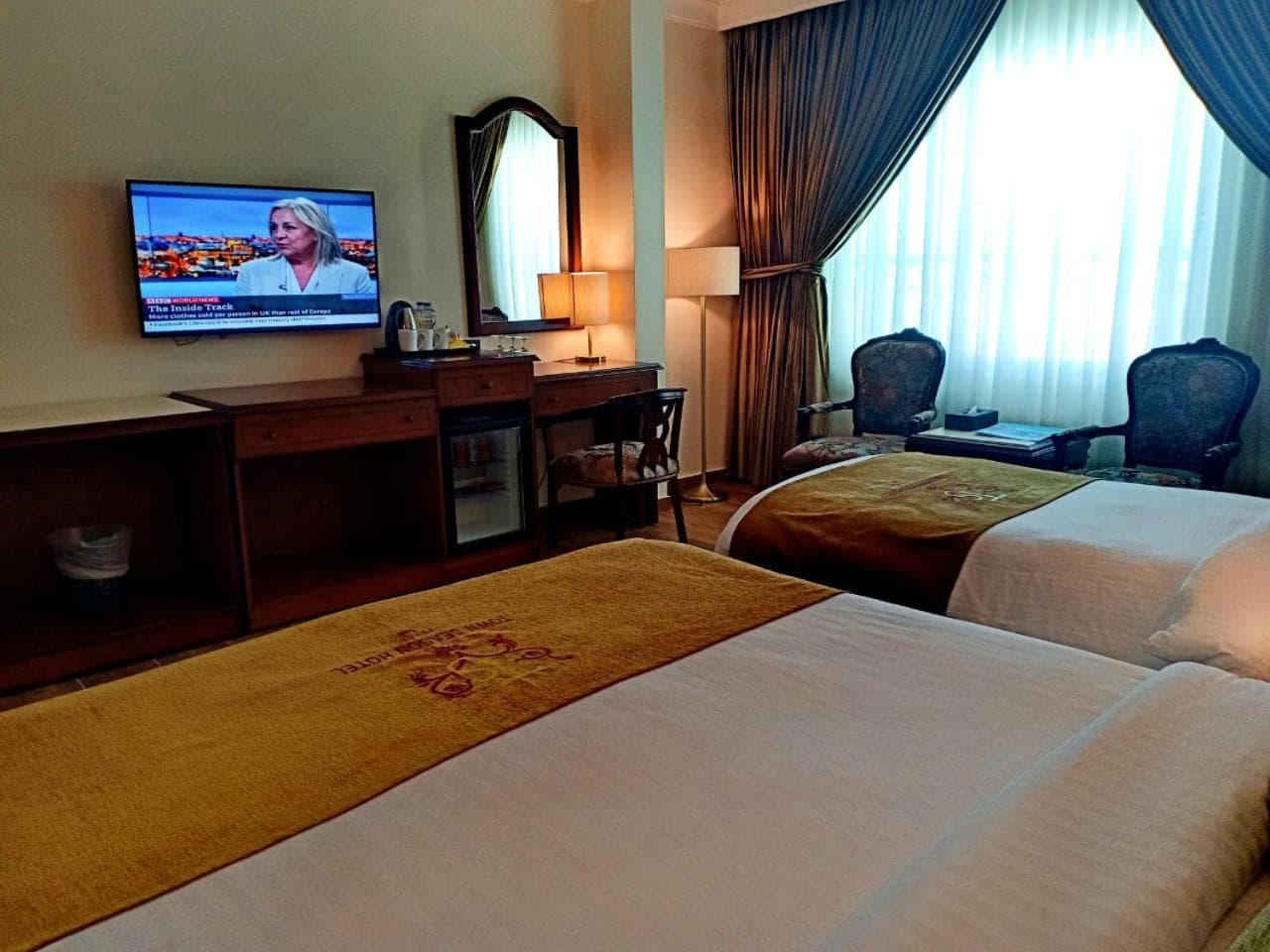 Town Season Hotel