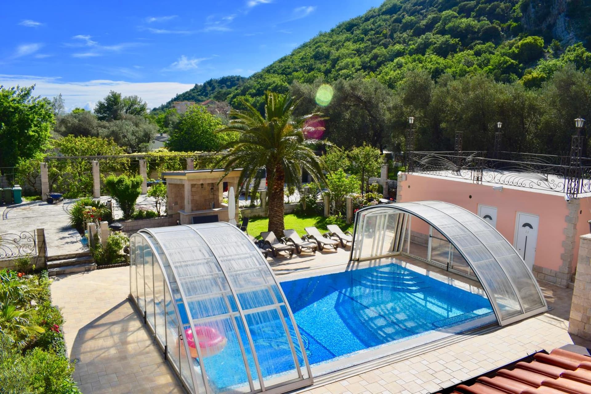 Villa Dolphin Apartments
