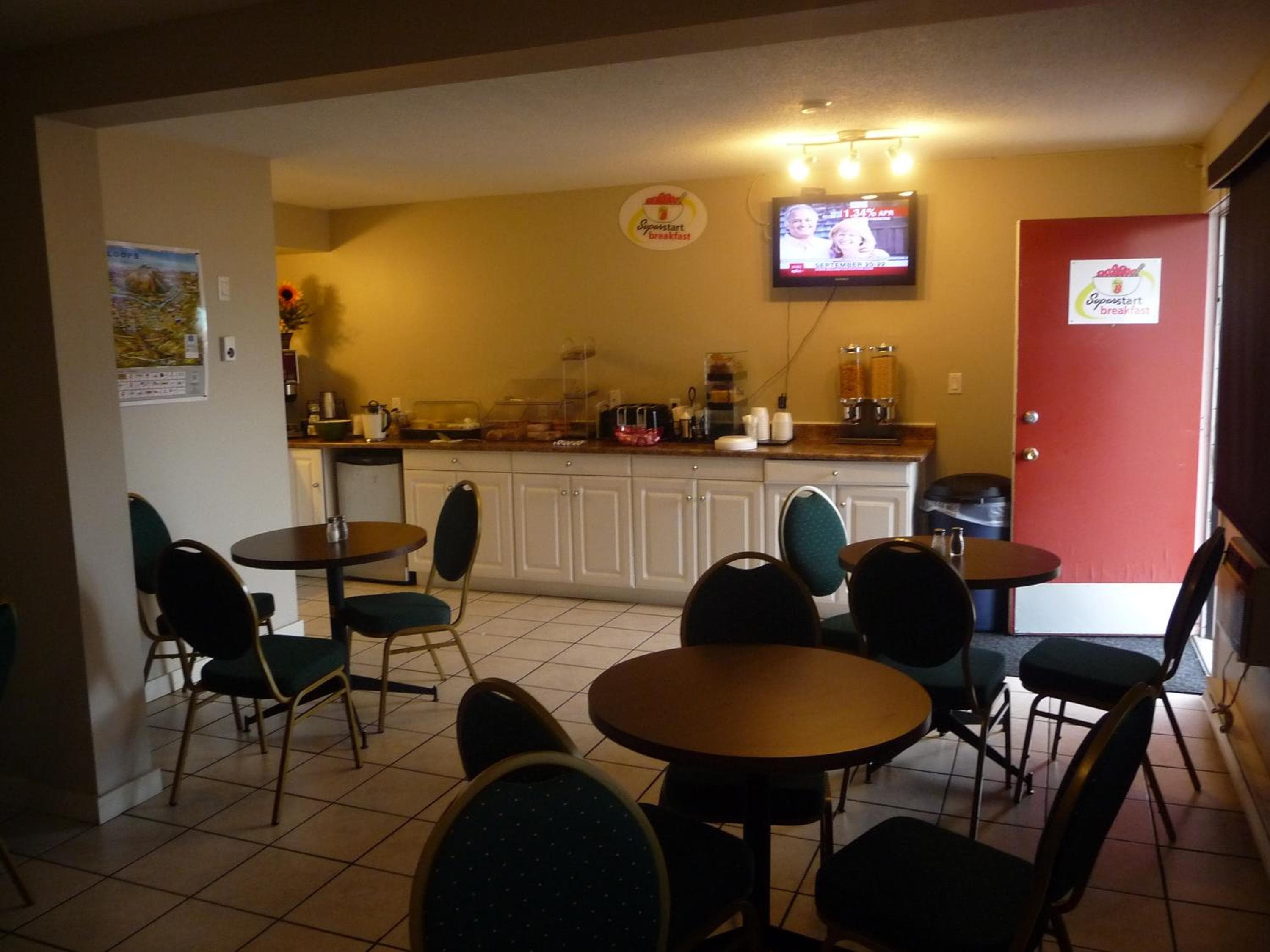 Super 8 by Wyndham Kamloops East