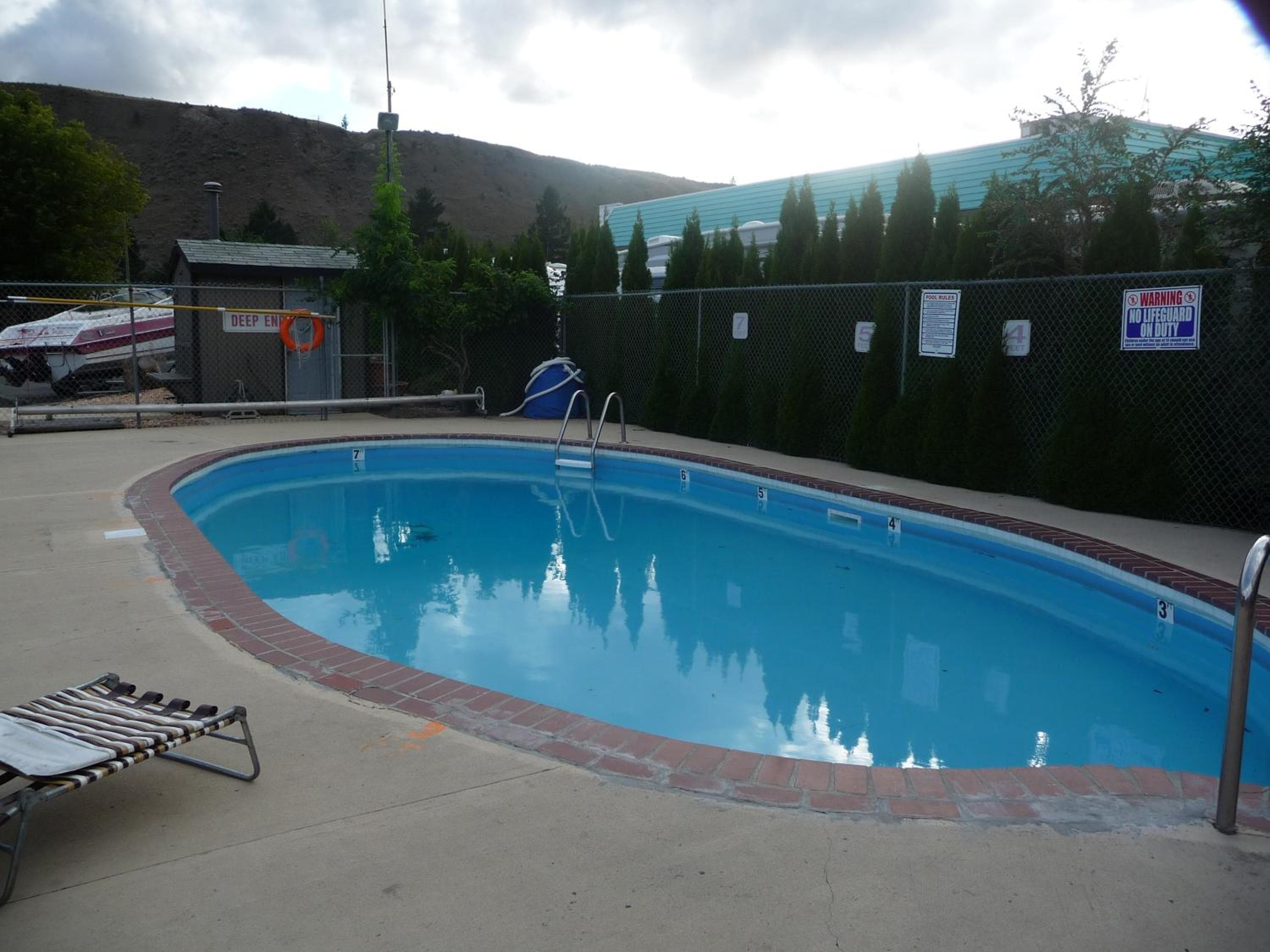 Super 8 by Wyndham Kamloops East