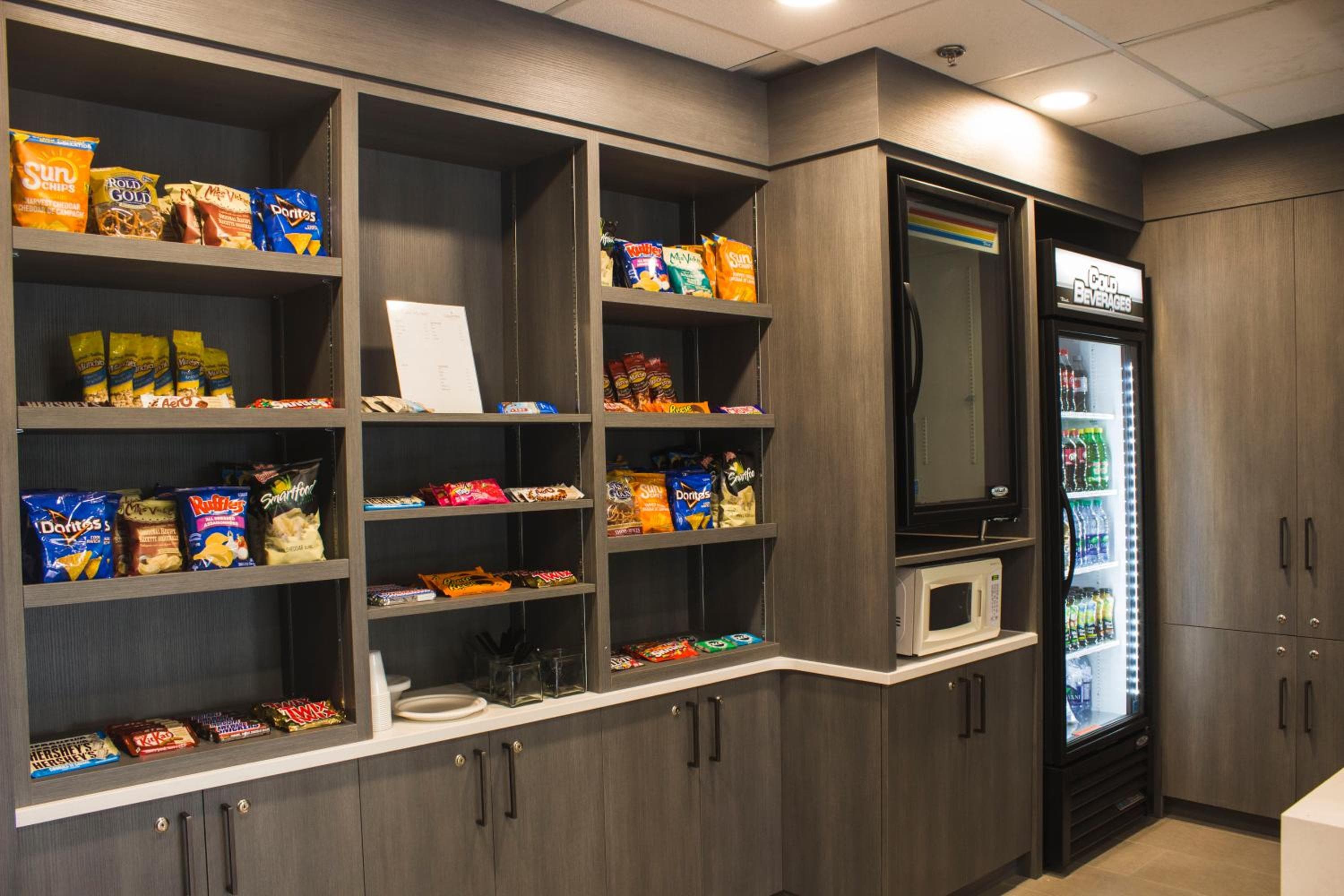Country Inn & Suites by Radisson, Niagara Falls, ON