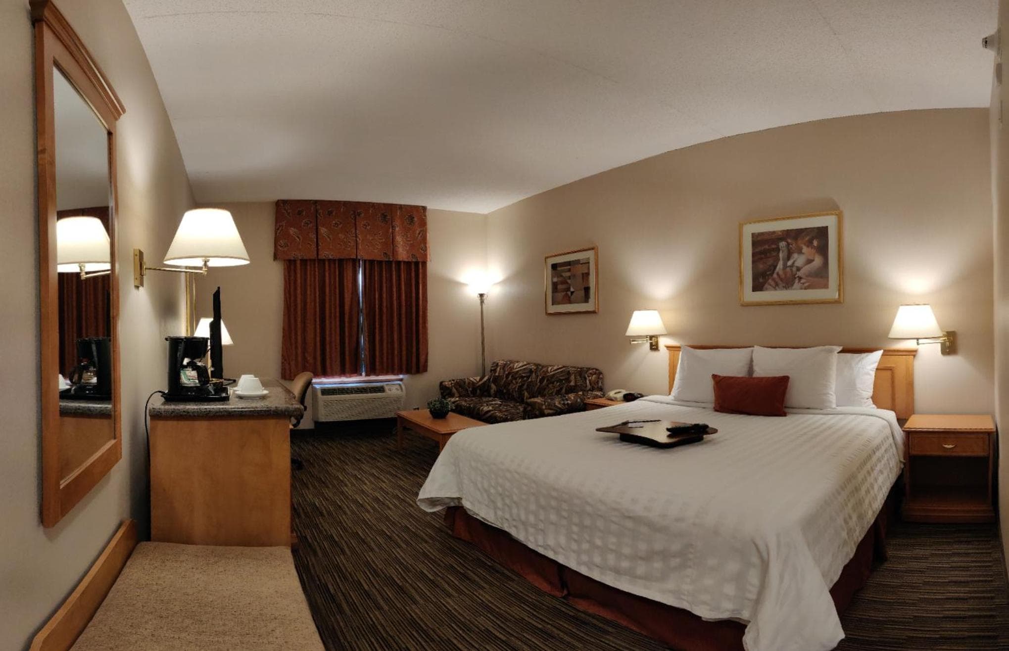 Humphry Inn and Suites