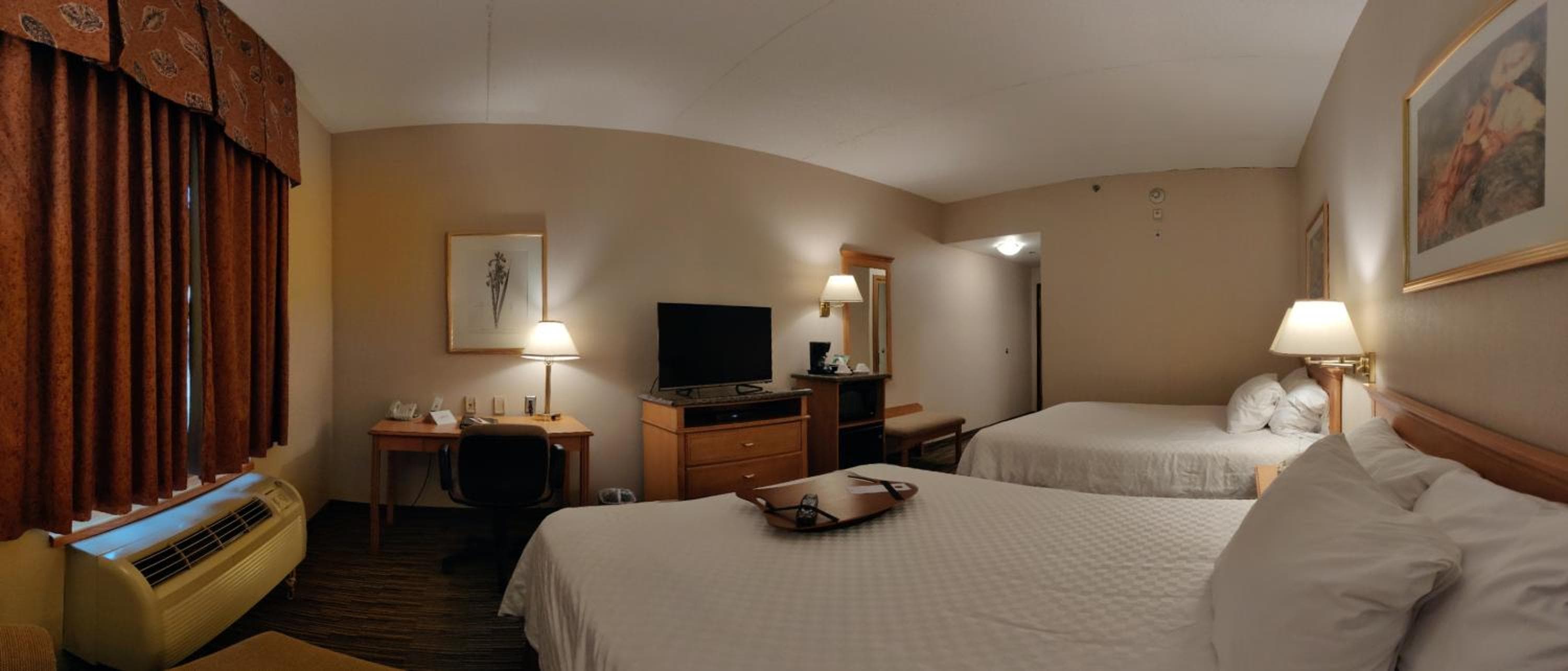 Humphry Inn and Suites