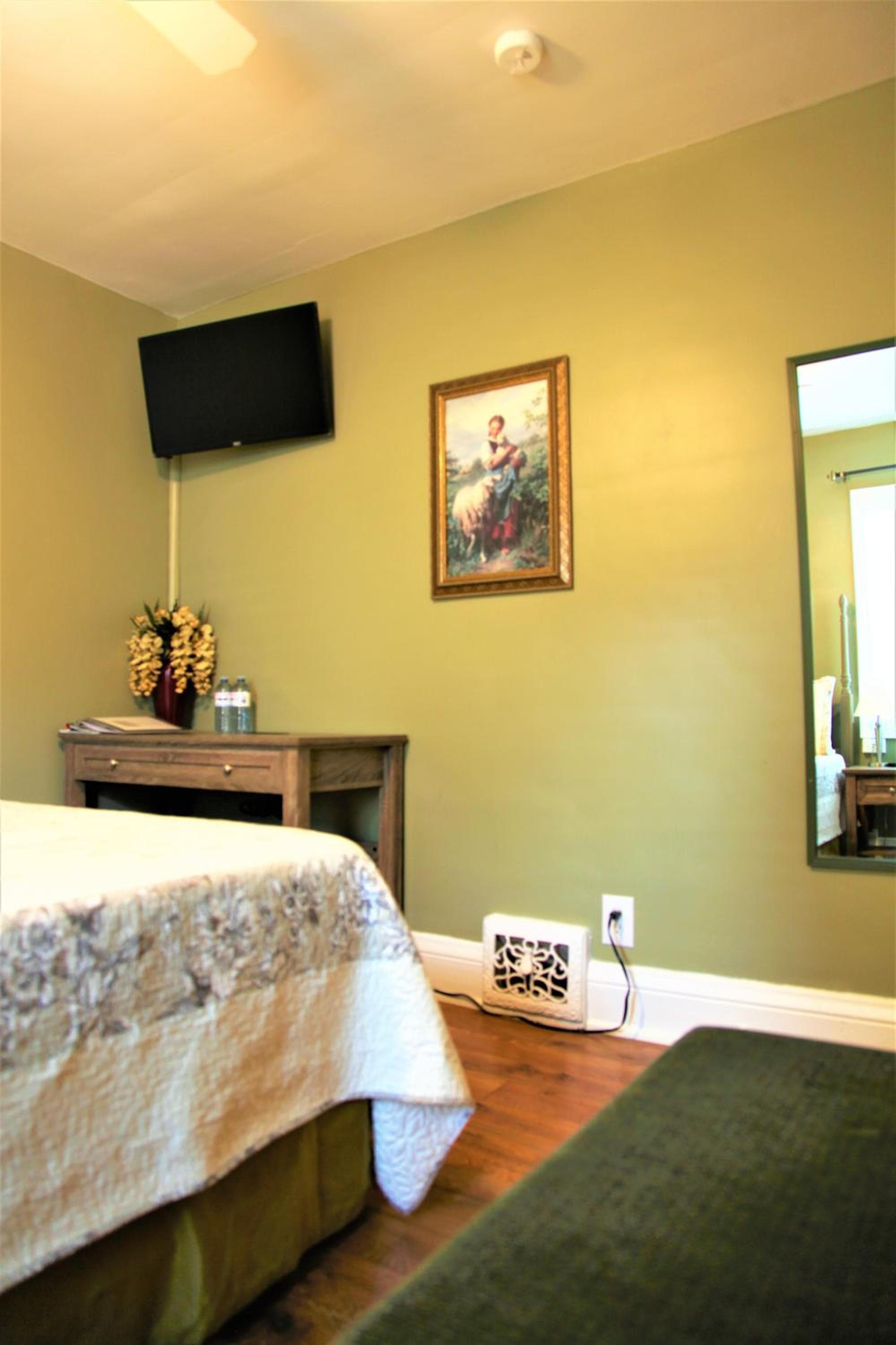 Ambiance By The Falls B&B