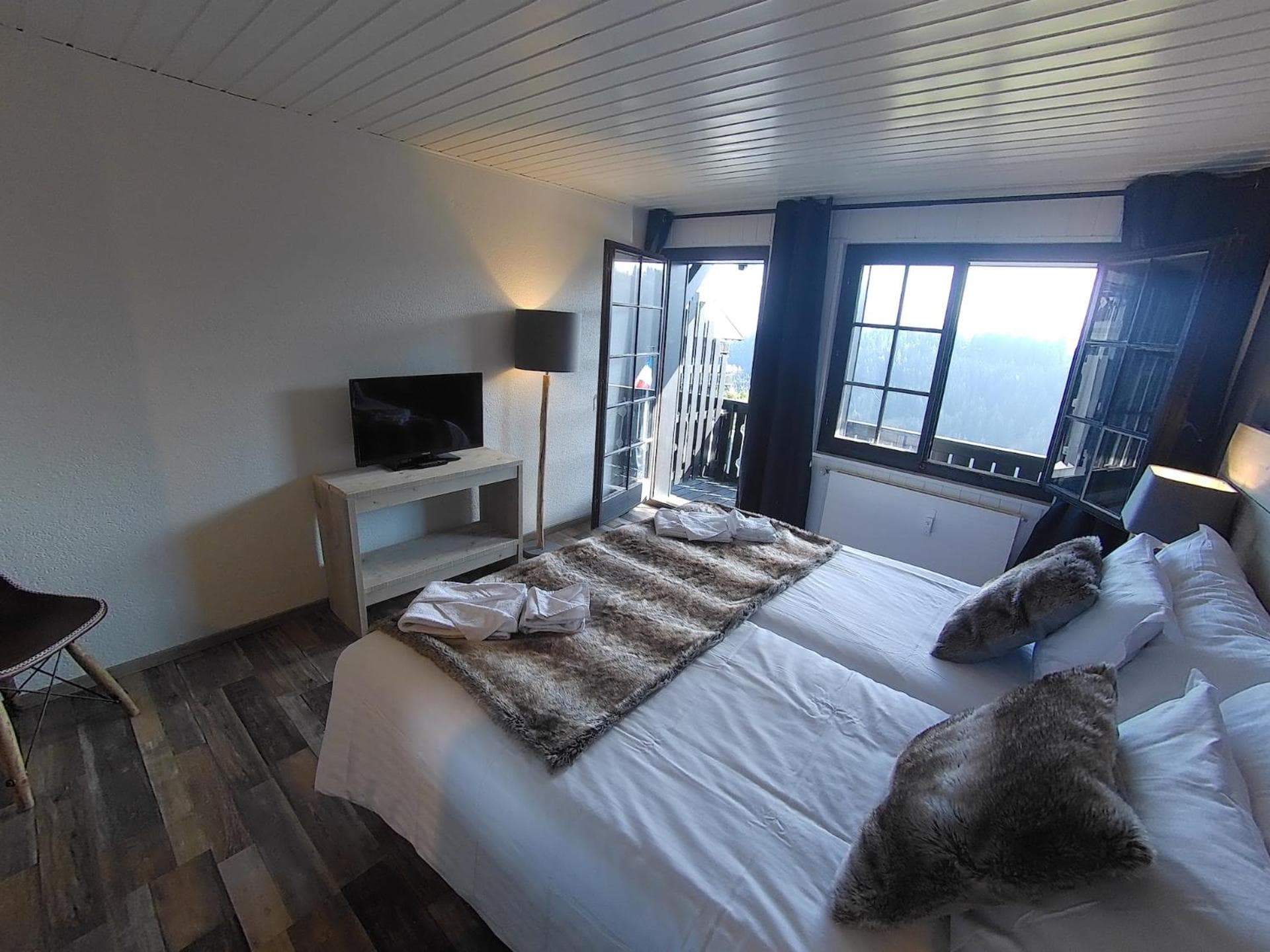 Champoussin Lodge