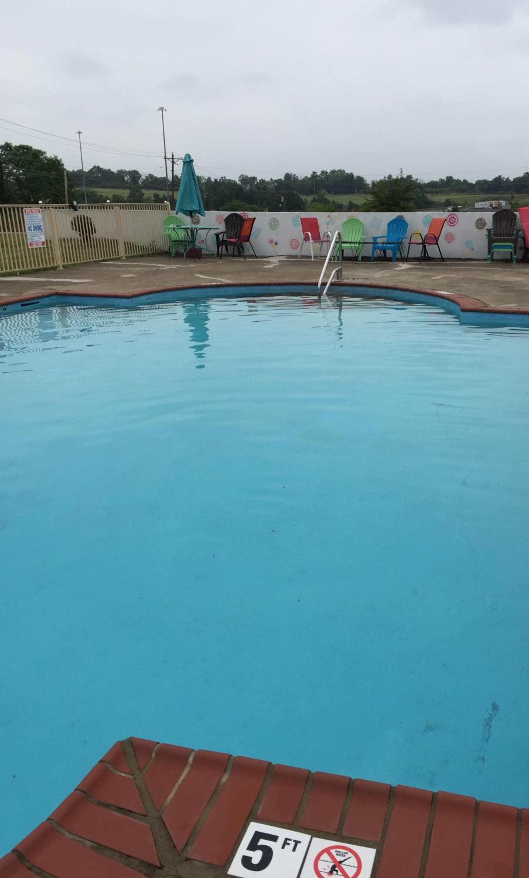 Americas Best Value Inn & Suites Williamstown