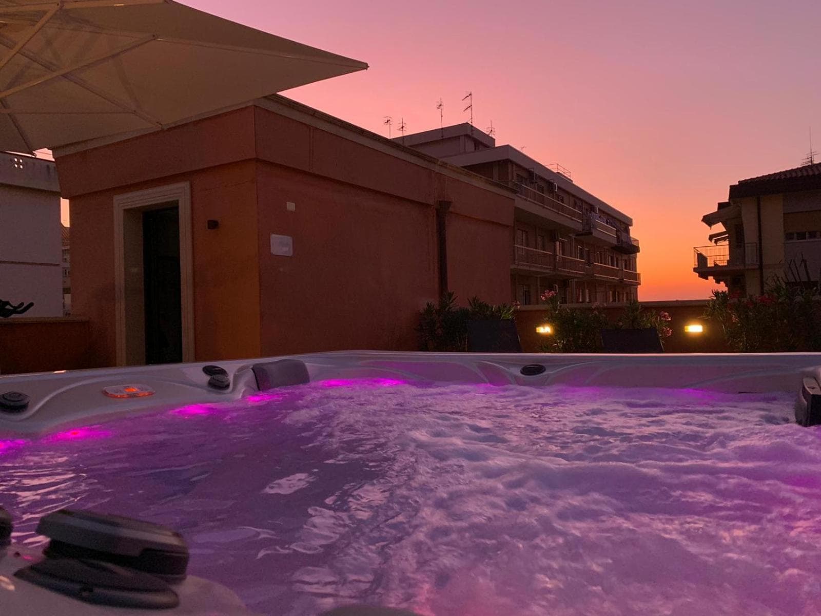 Artemis Hotel