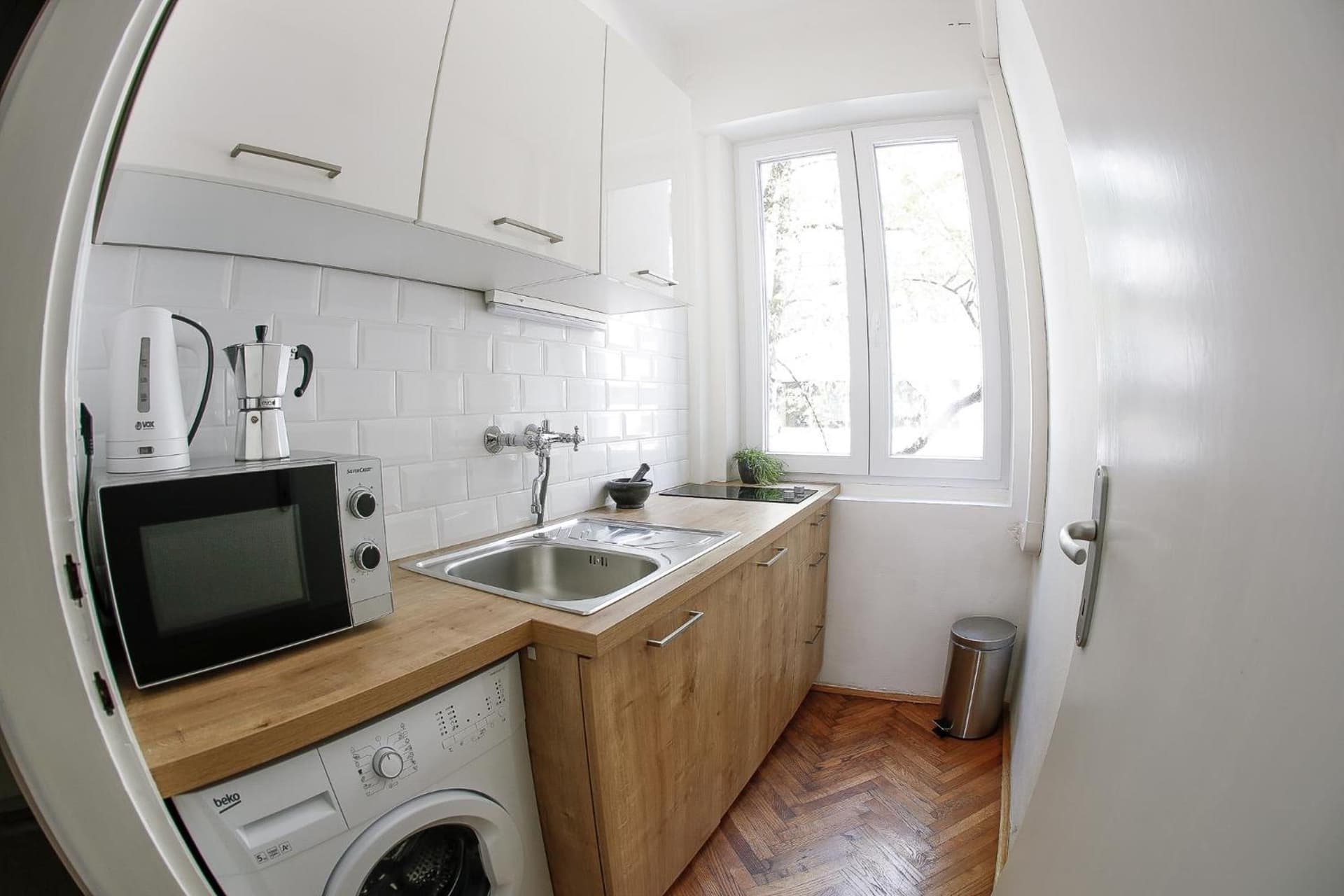 Taya apartment