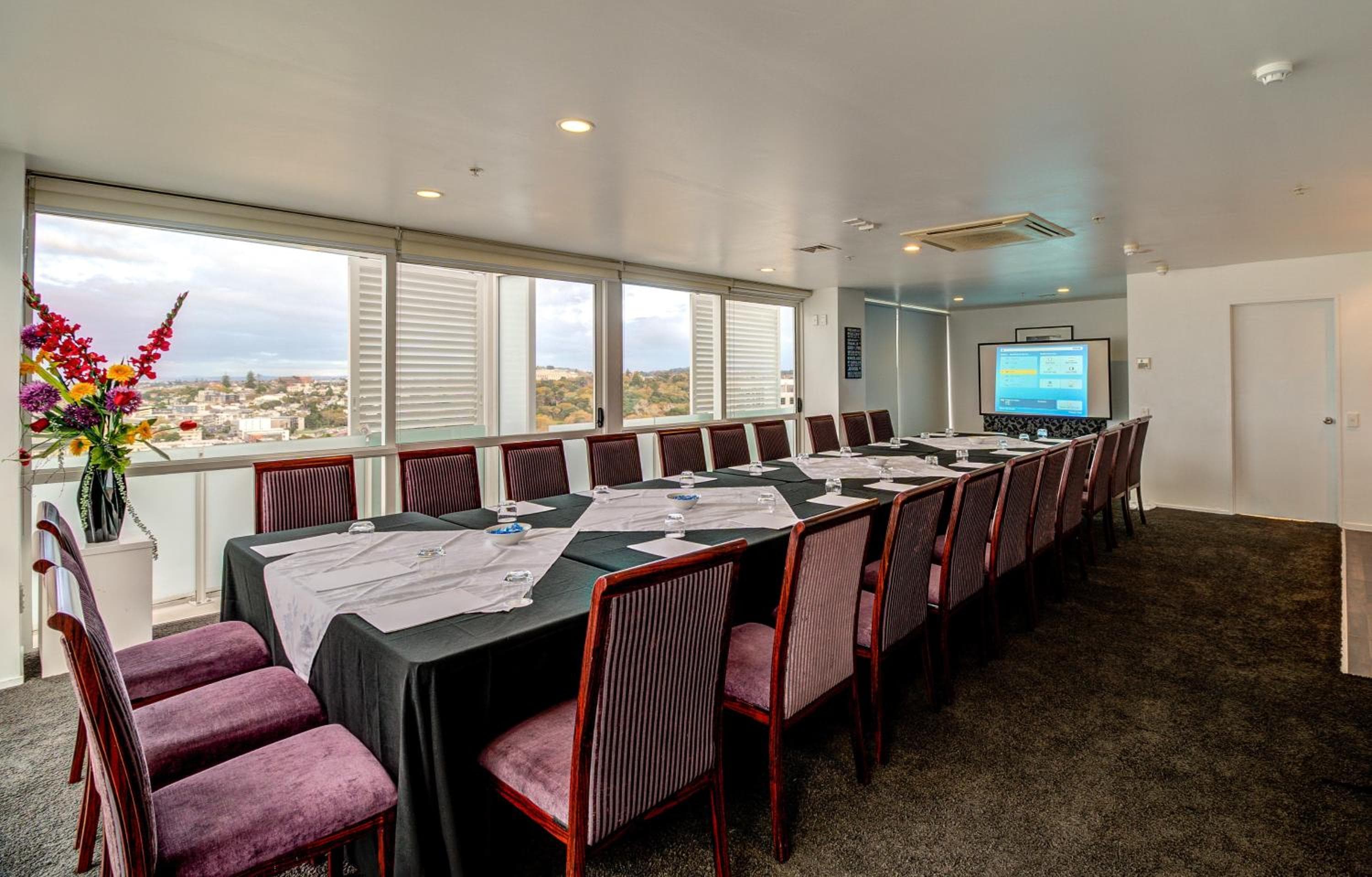 The Quadrant Hotel & Suites