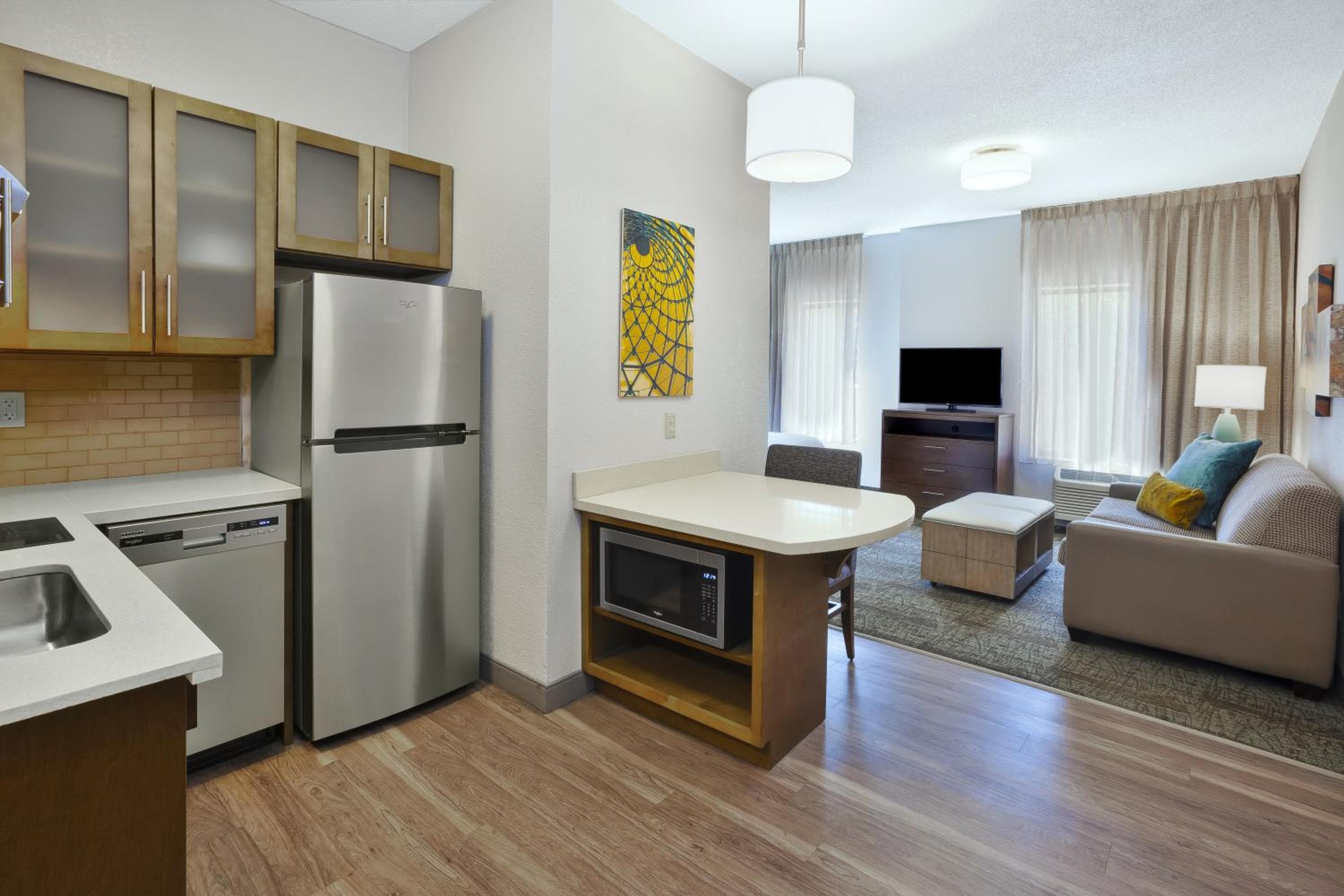 Staybridge Suites Columbia-Highway 63 & I-70 by IHG