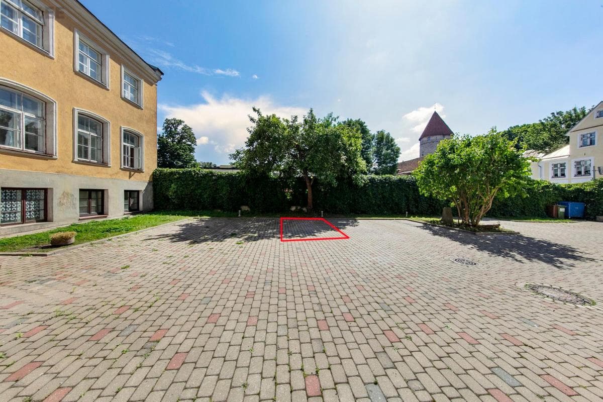 Perfect stay in Old Town with Parking