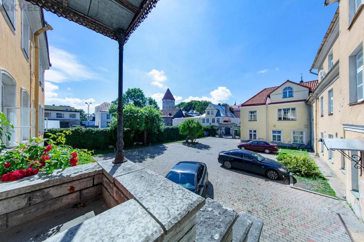 Perfect stay in Old Town with Parking