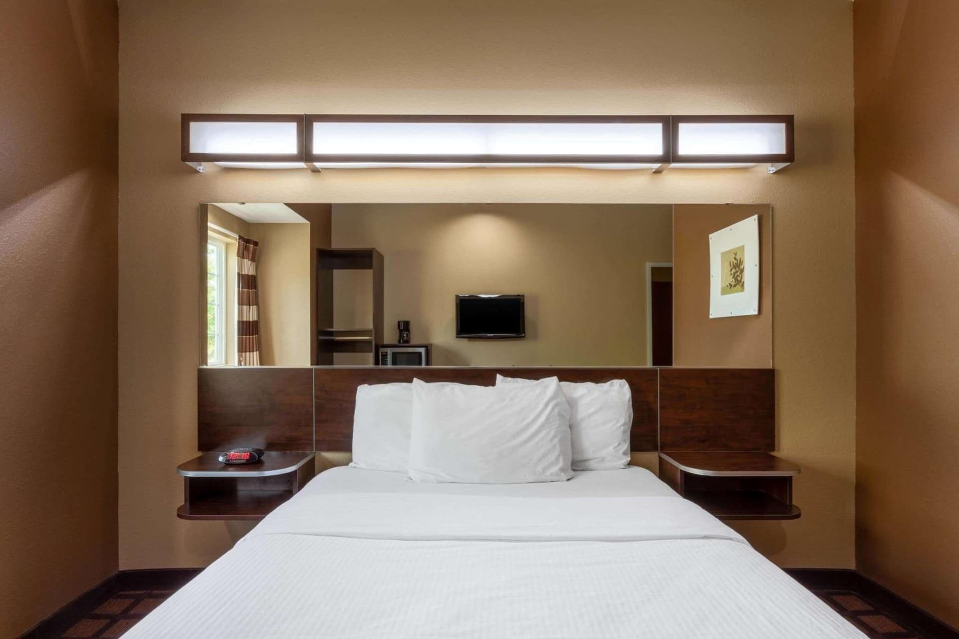 Microtel Inn & Suites by Wyndham Columbia