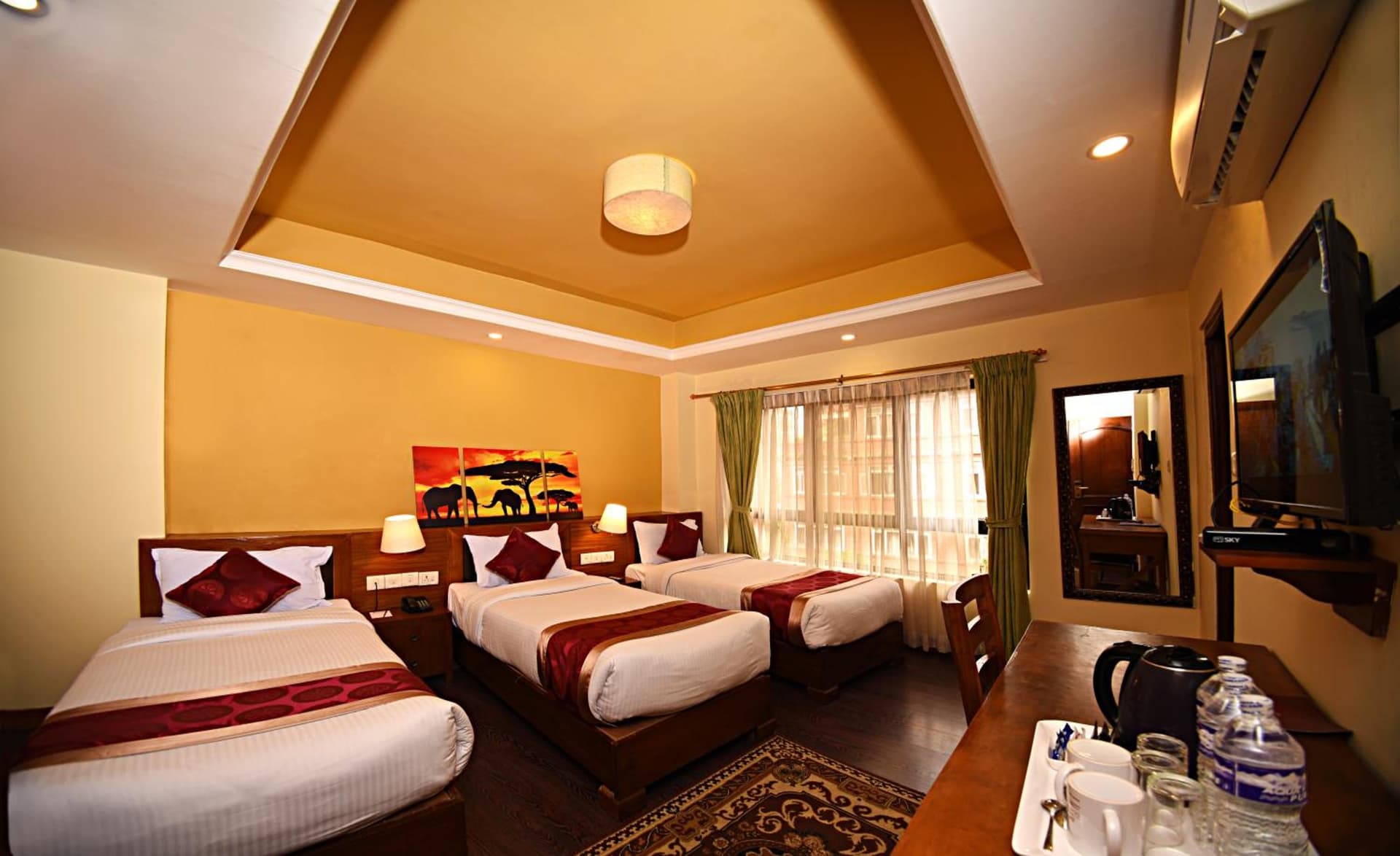 DOM Himalaya Hotel