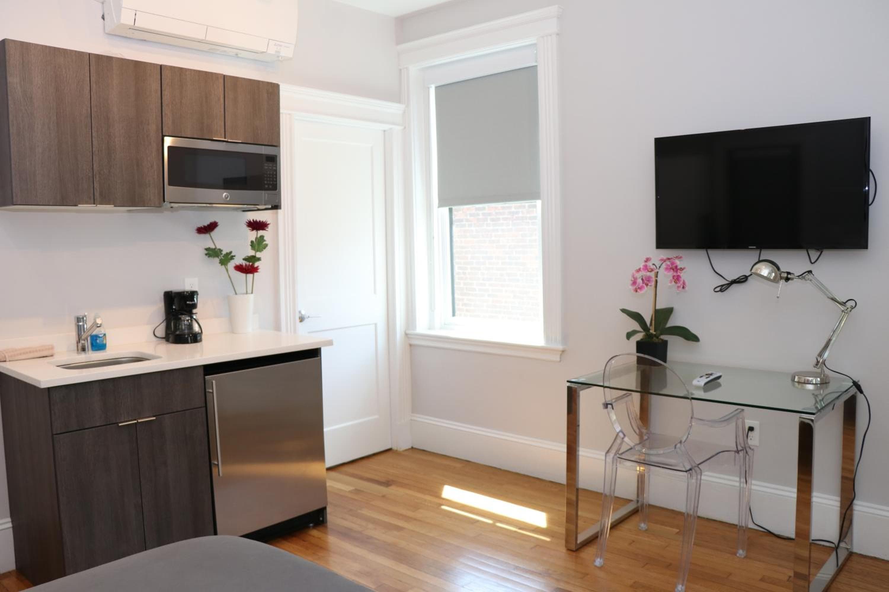 A Stylish Stay w/ a Queen Bed, Heated Floors.. #33