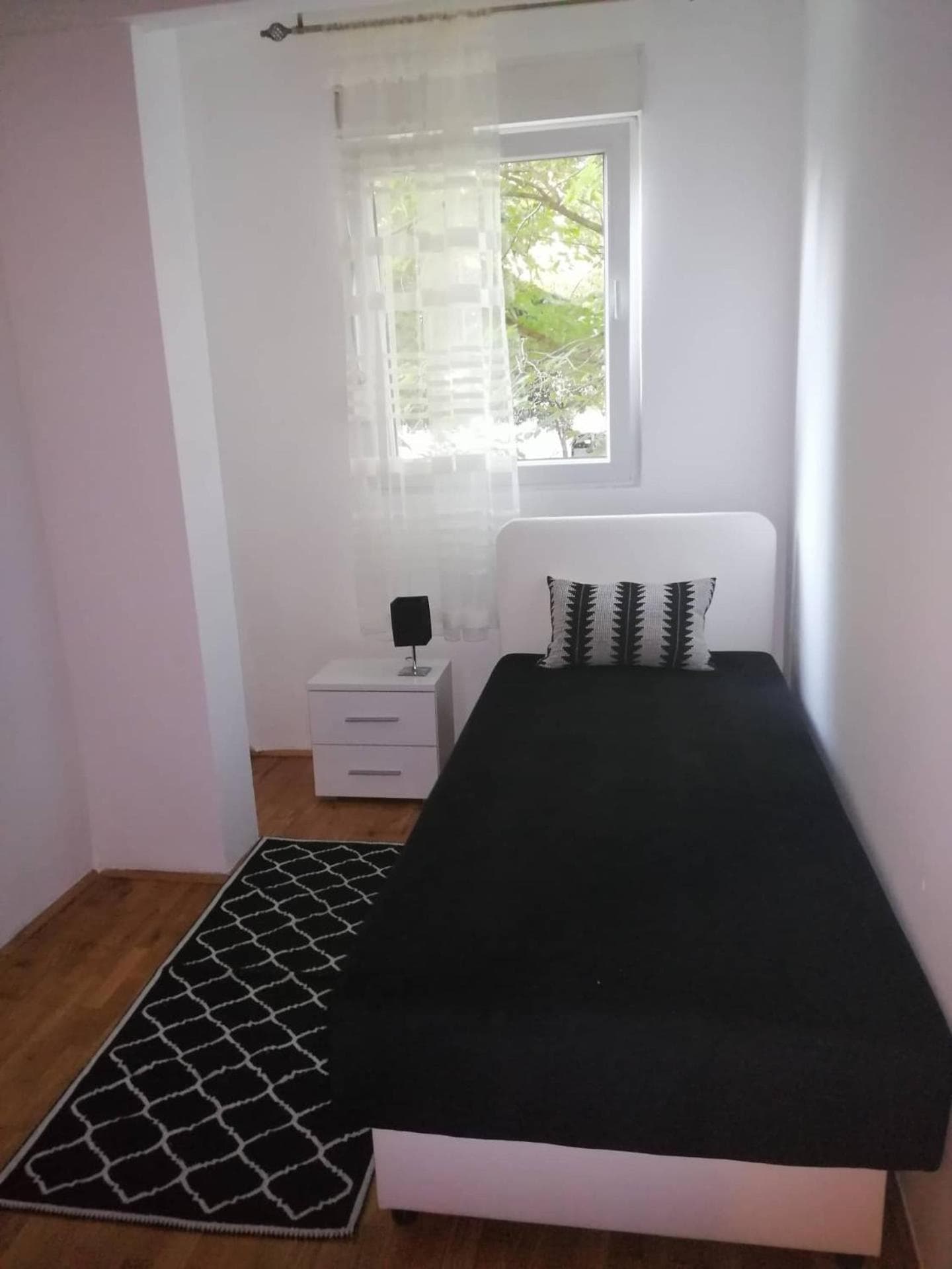 Yellow apartment, central Podgorica