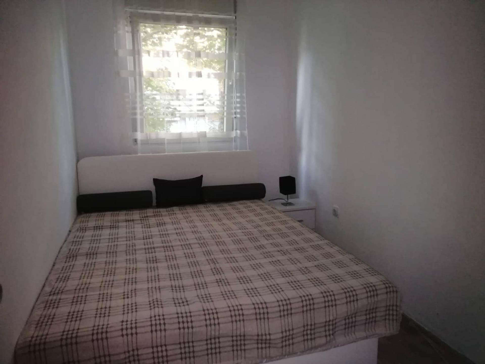 Yellow apartment, central Podgorica