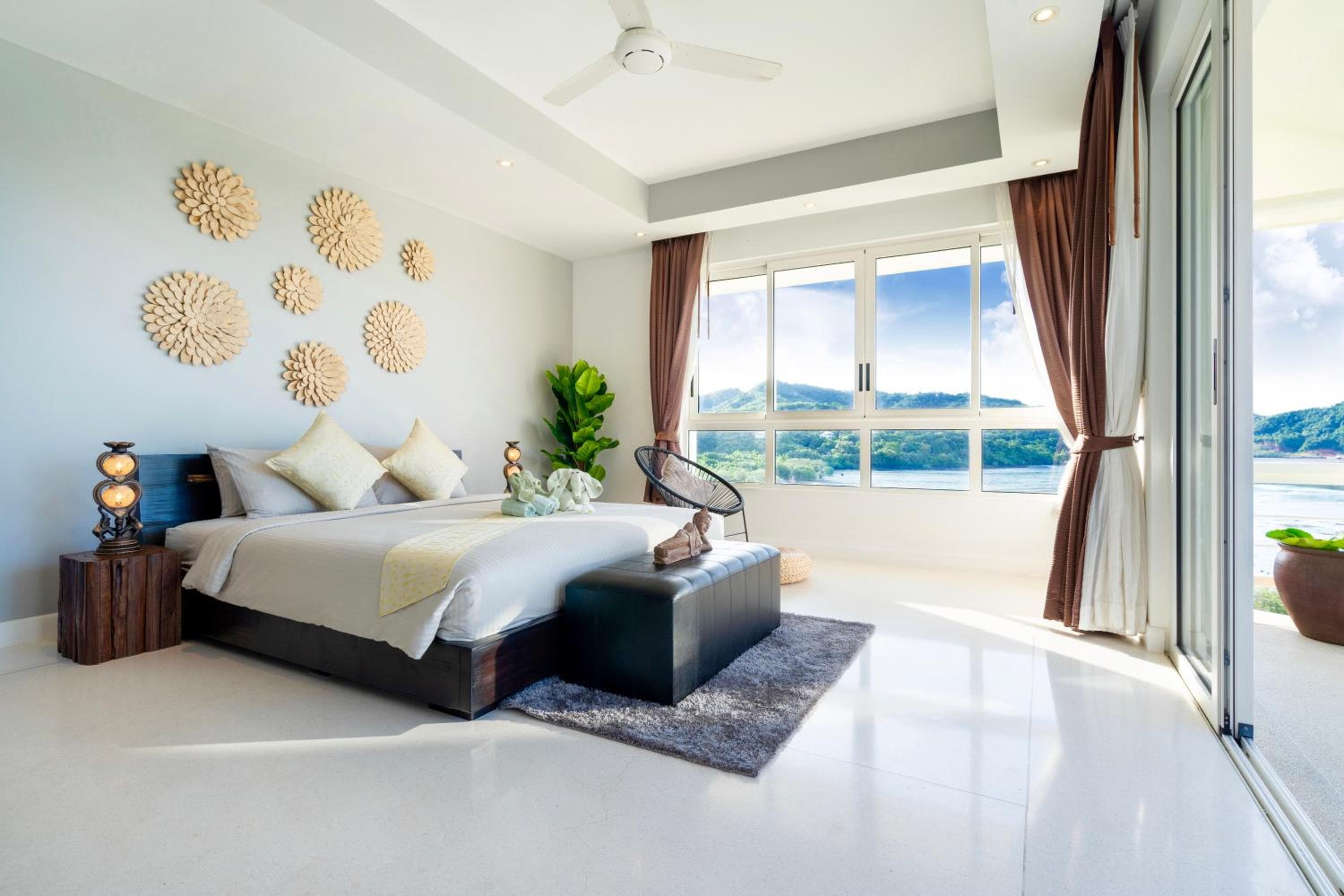D-Lux Amazing 5 bed sea view villa