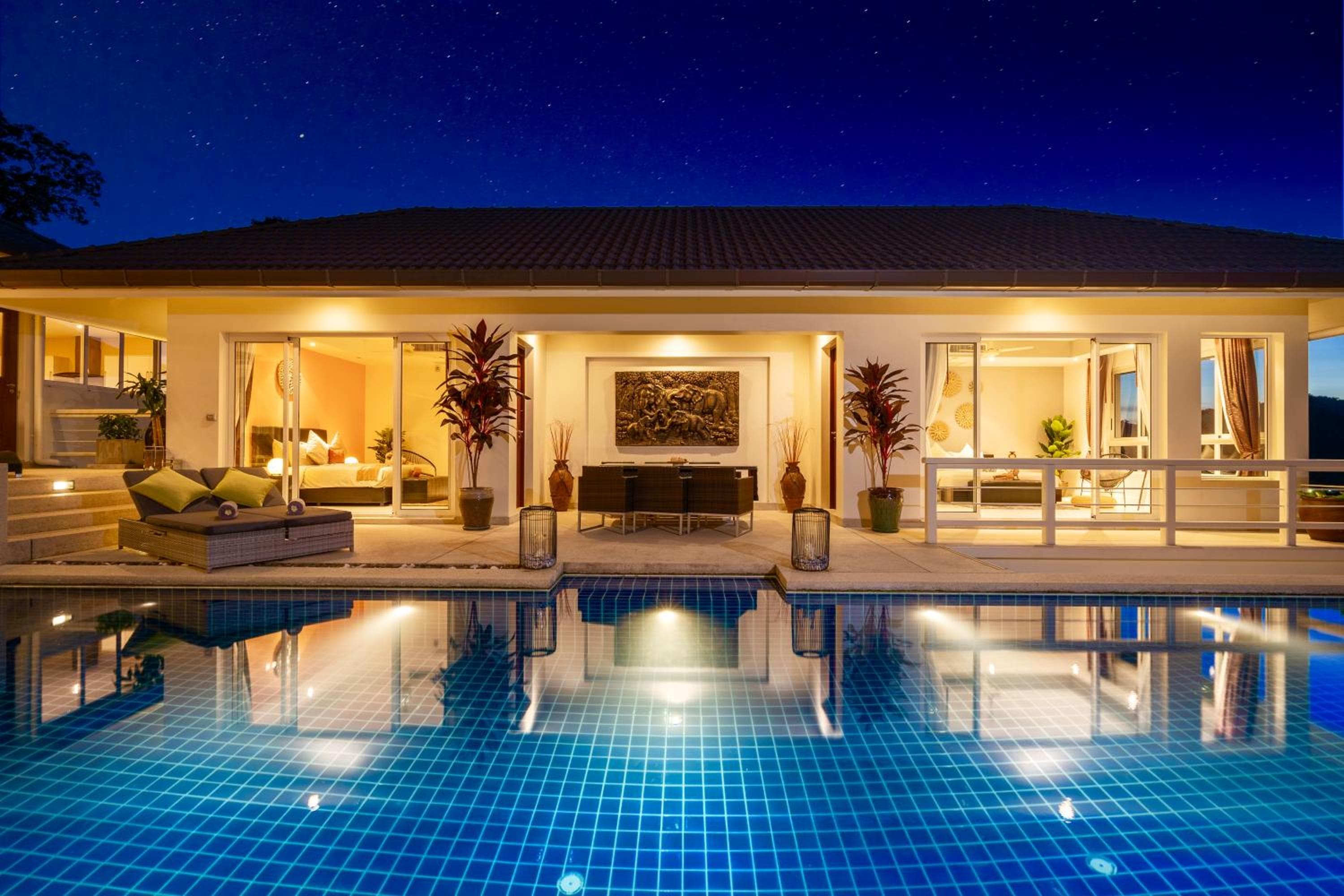 D-Lux Amazing 5 bed sea view villa
