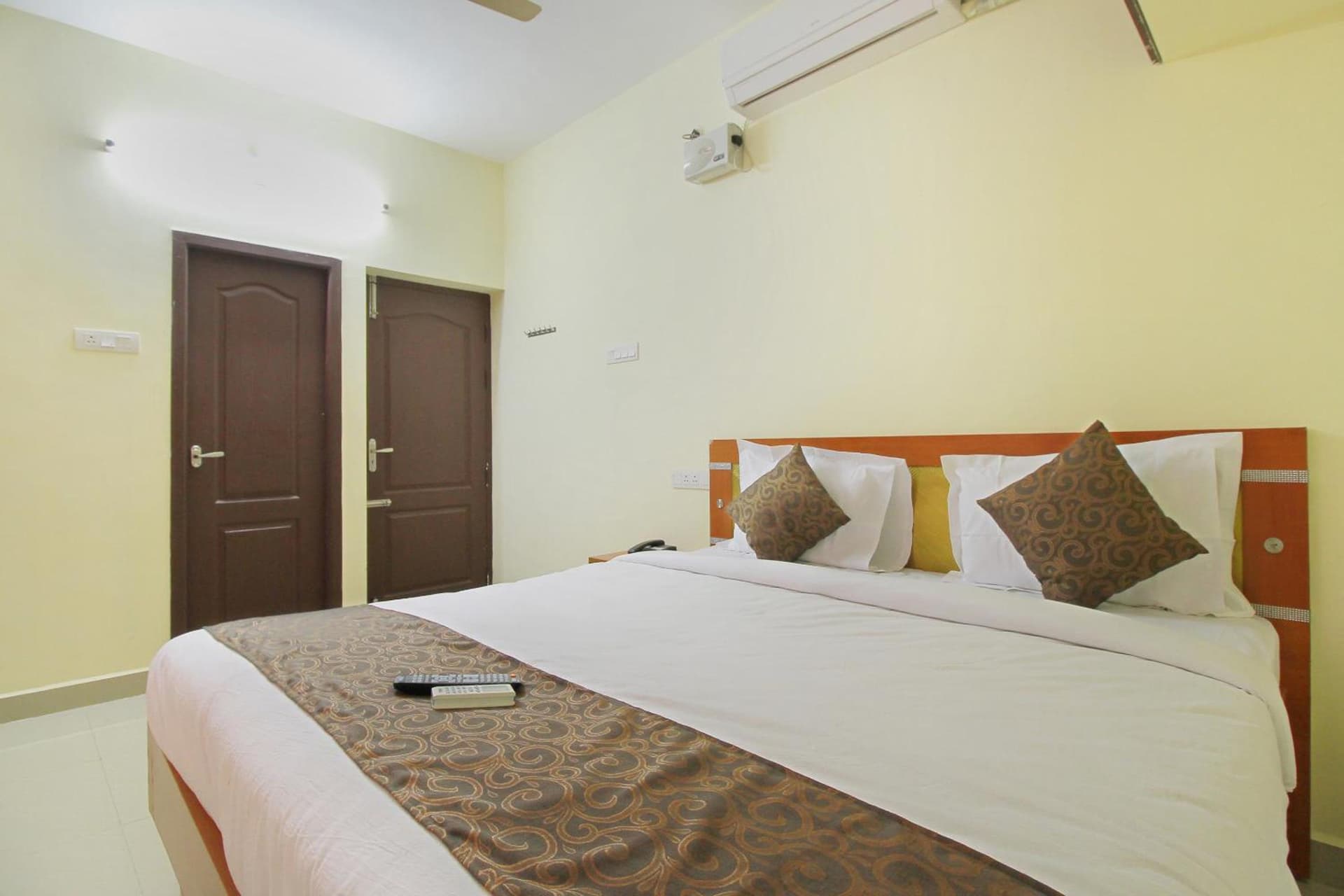 Viswa Service Apartment
