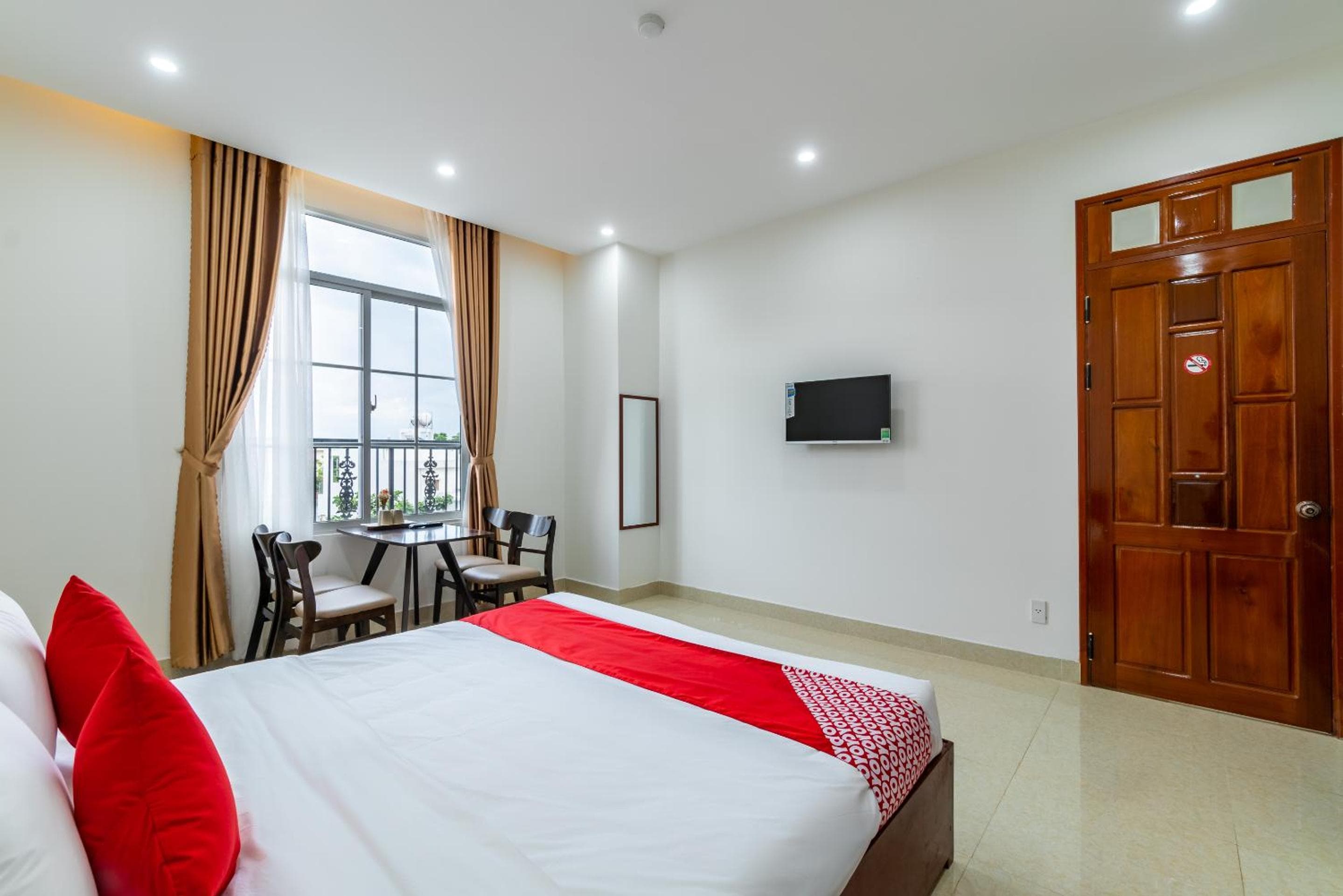 Le House Hotel and Studio