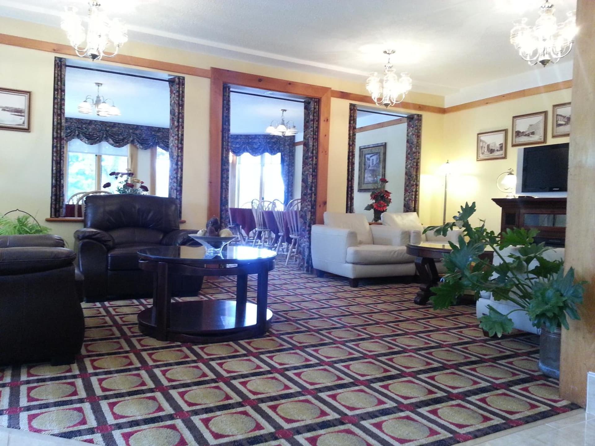 Granite Town Hotel