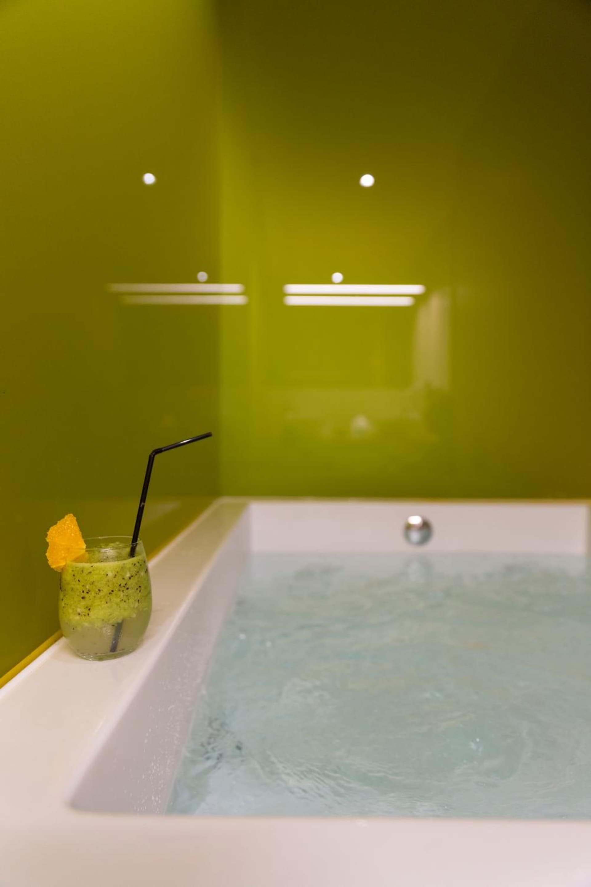 jacuzzi