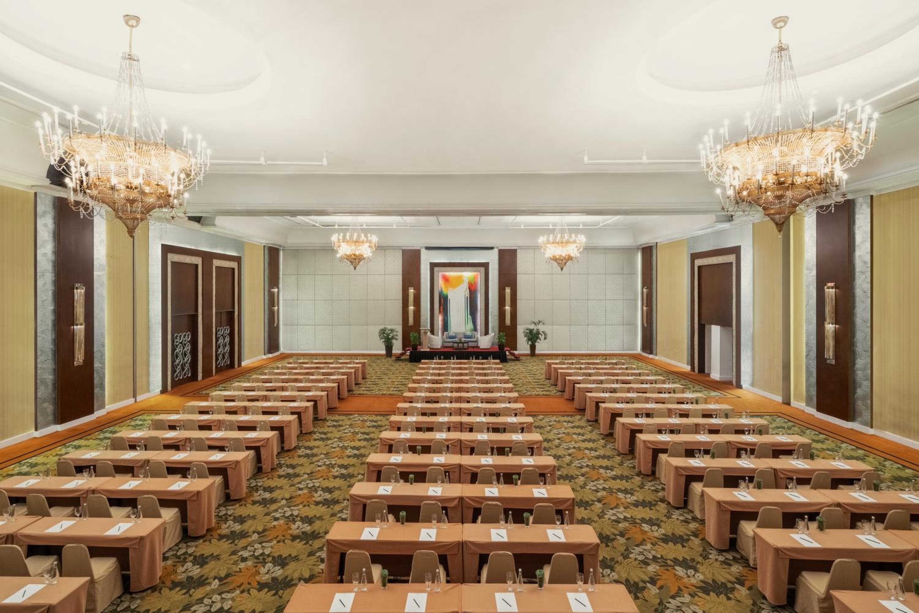 Edsa Shangri-La, Manila