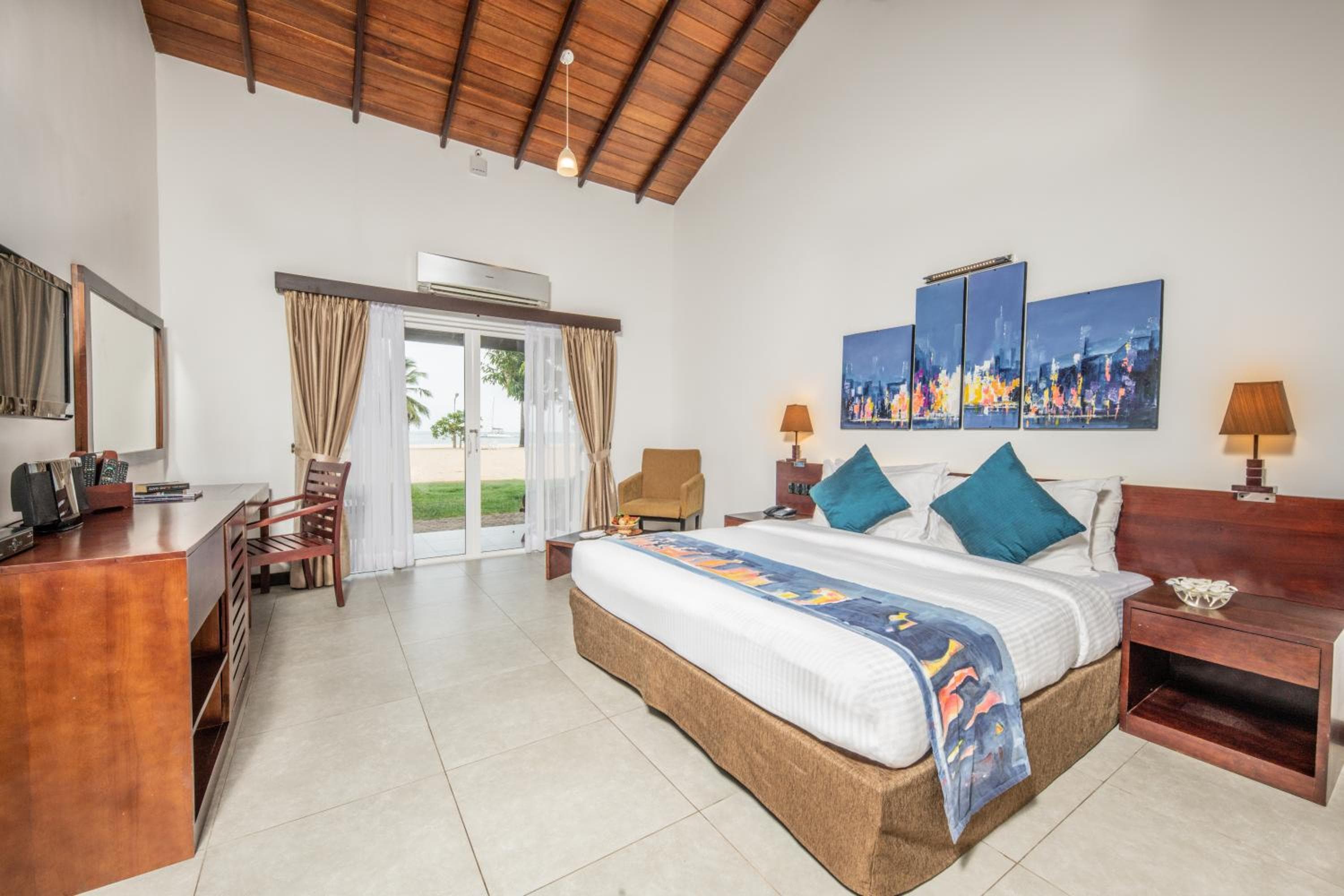 Amethyst Resort Passikudah