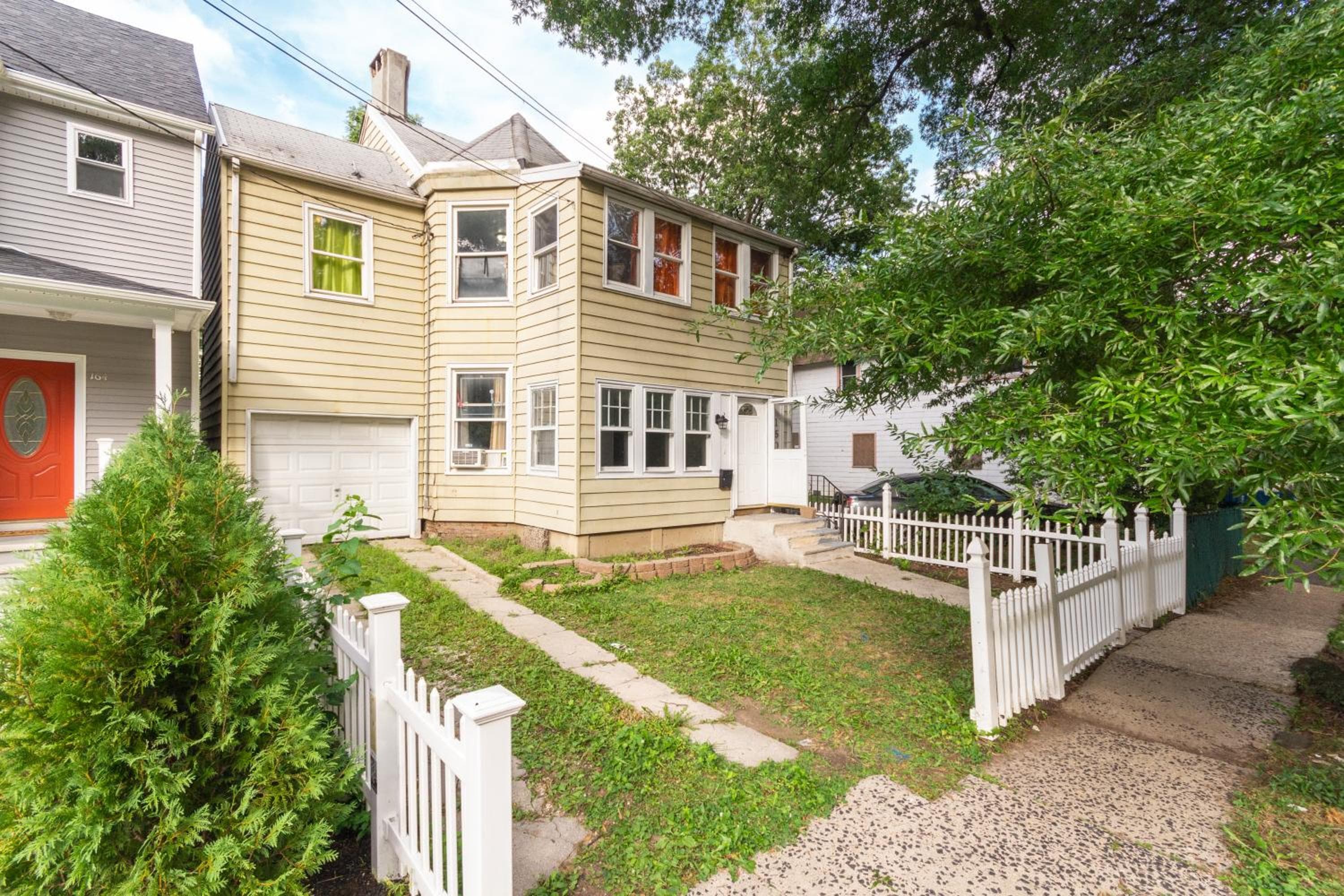 Entire House Belleville 4 Bedroom 2 Barh Parking NJ 8