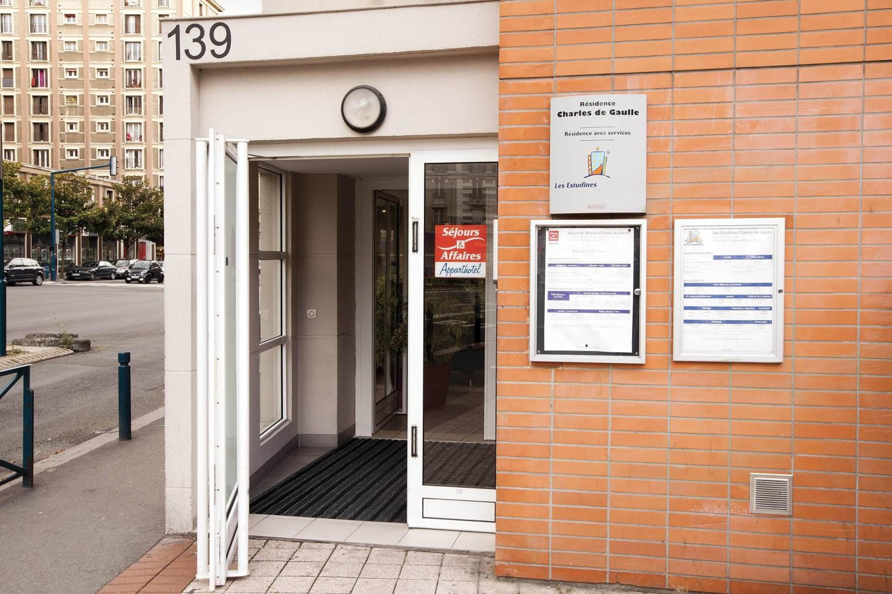 Séjours & Affaires Pantin Charles De Gaulle