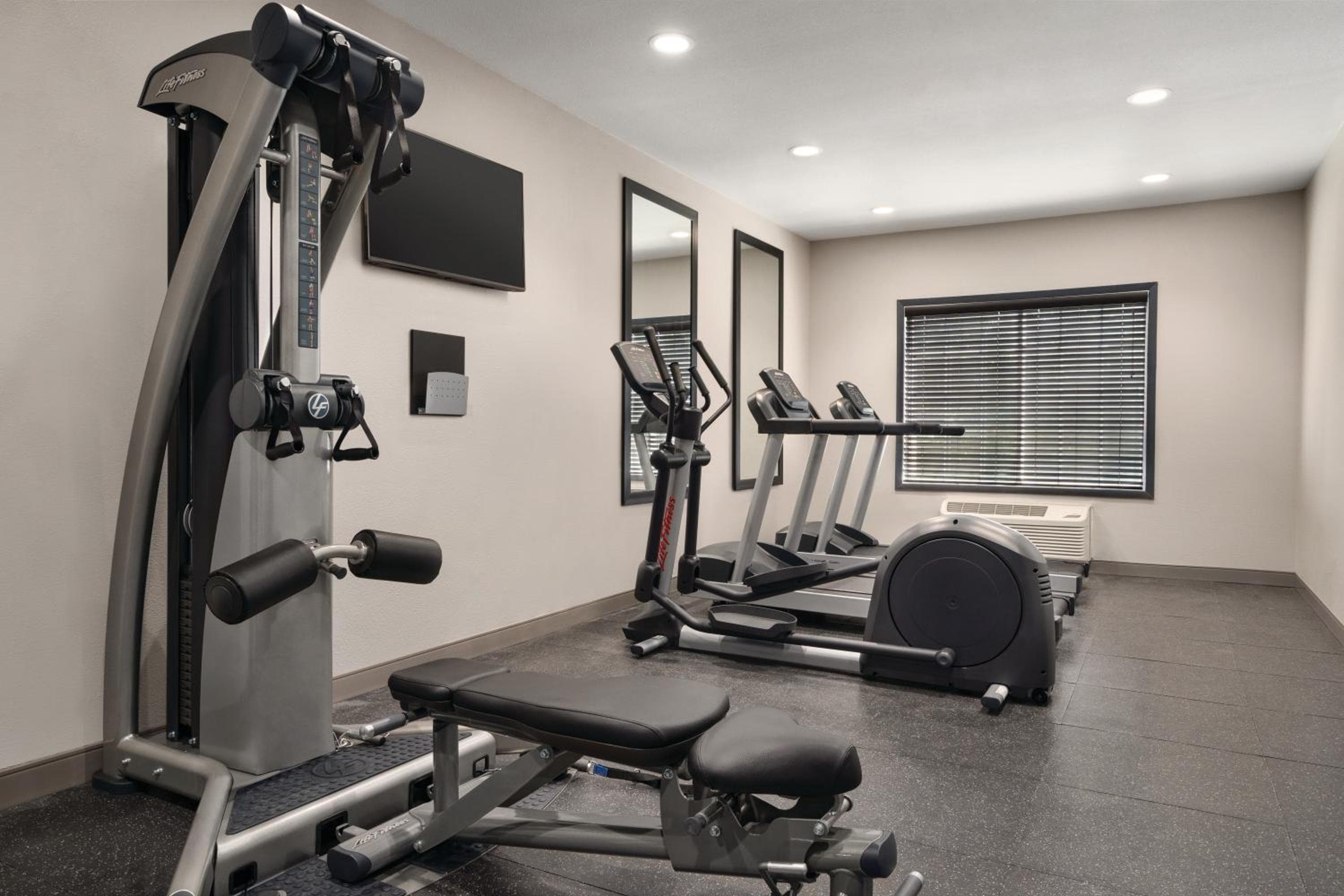 Country Inn & Suites by Radisson, Detroit Lakes