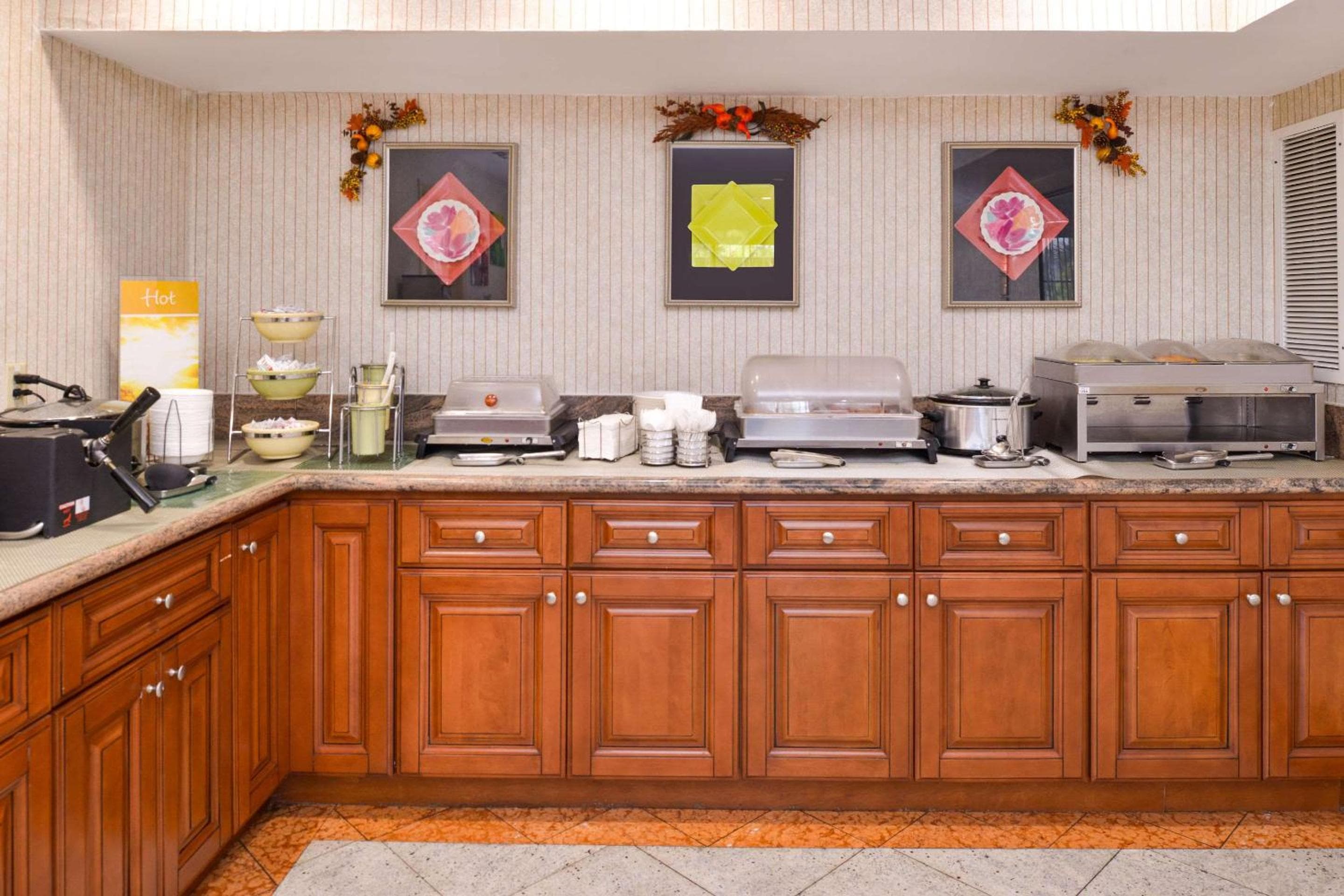 Quality Inn & Suites Walnut - City of Industry