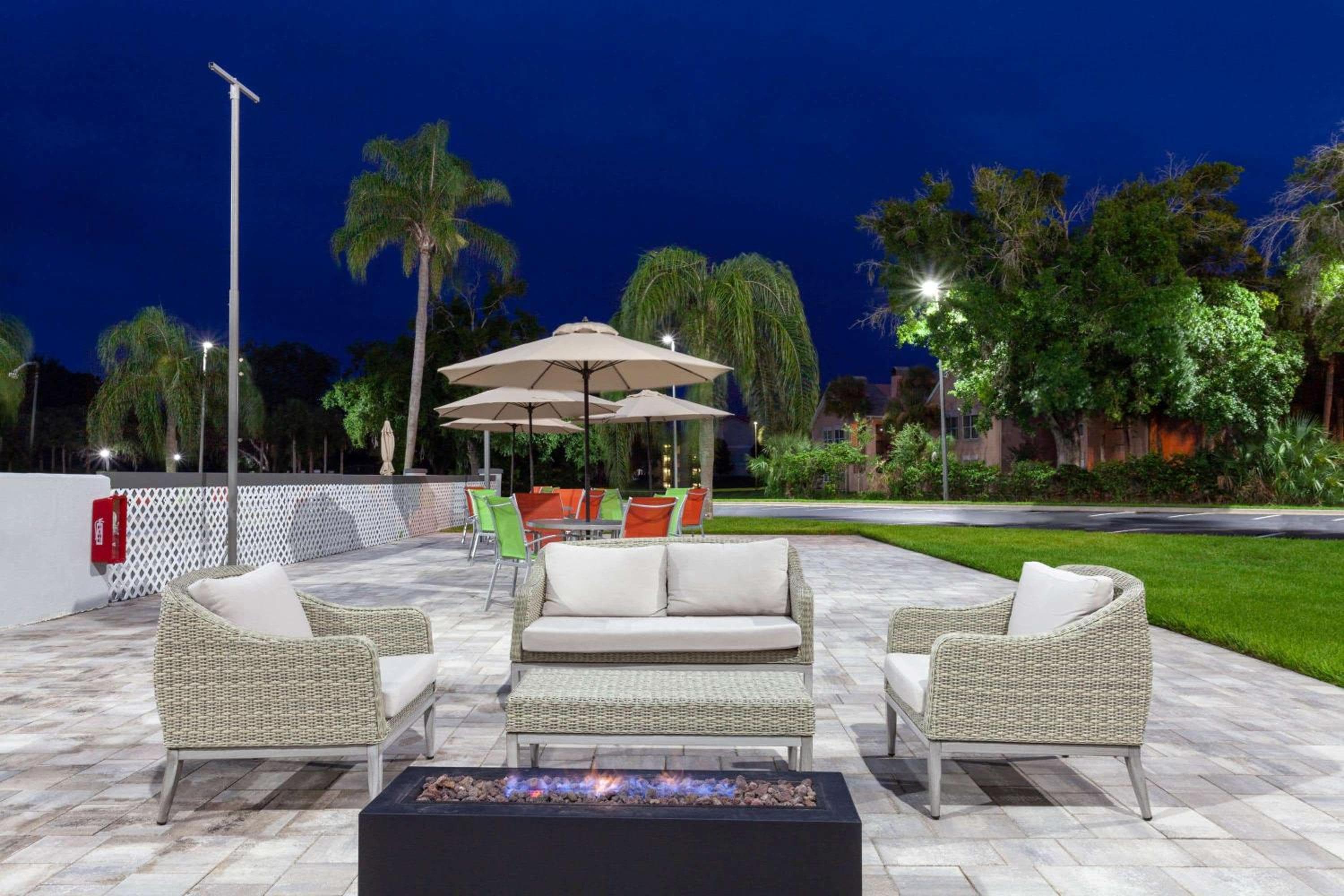 Nobile Hotel Parkway at Celebration Orlando Very Close to Disney Theme Parks