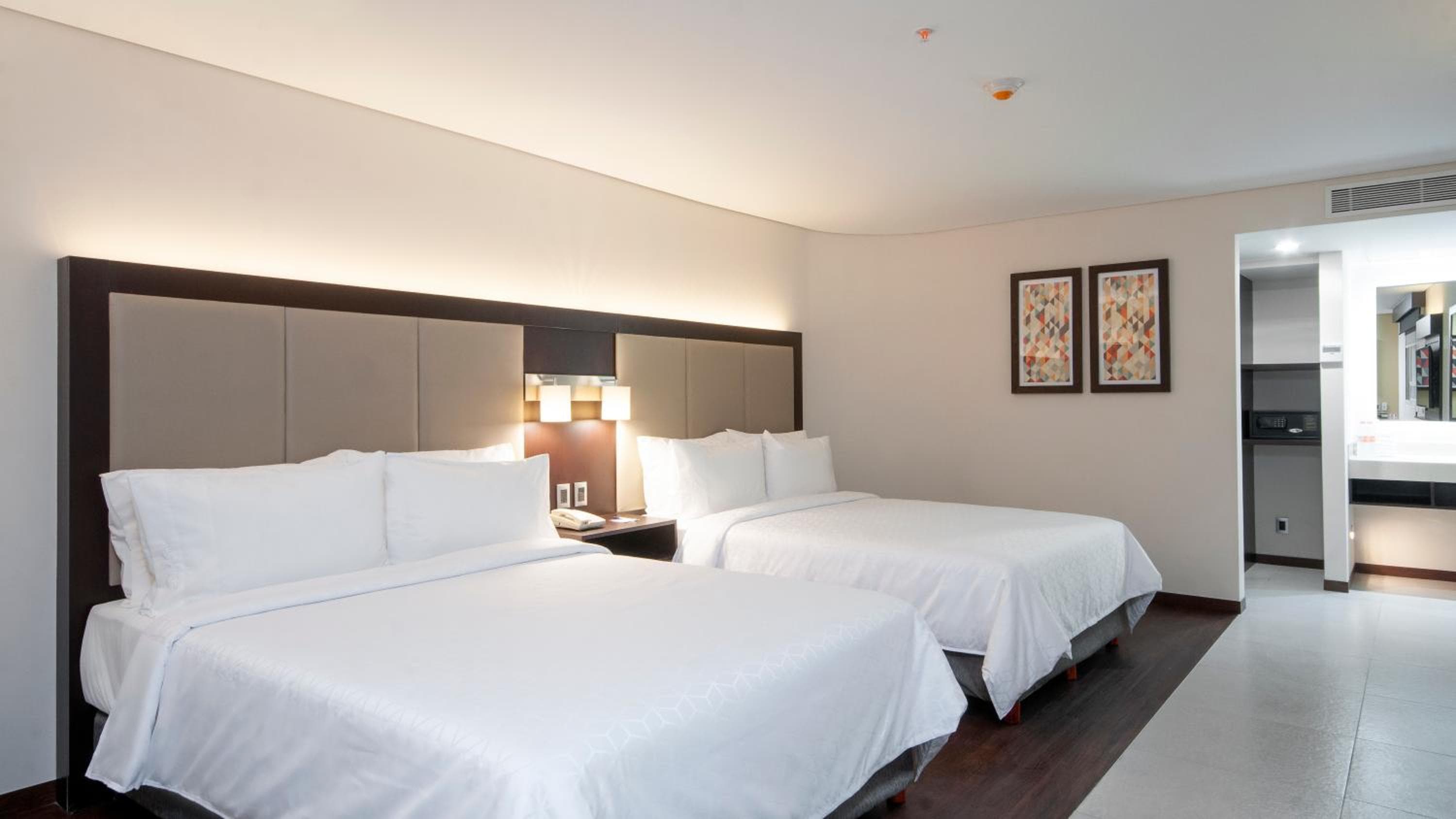 Holiday Inn Express - Mexico Basilica by IHG