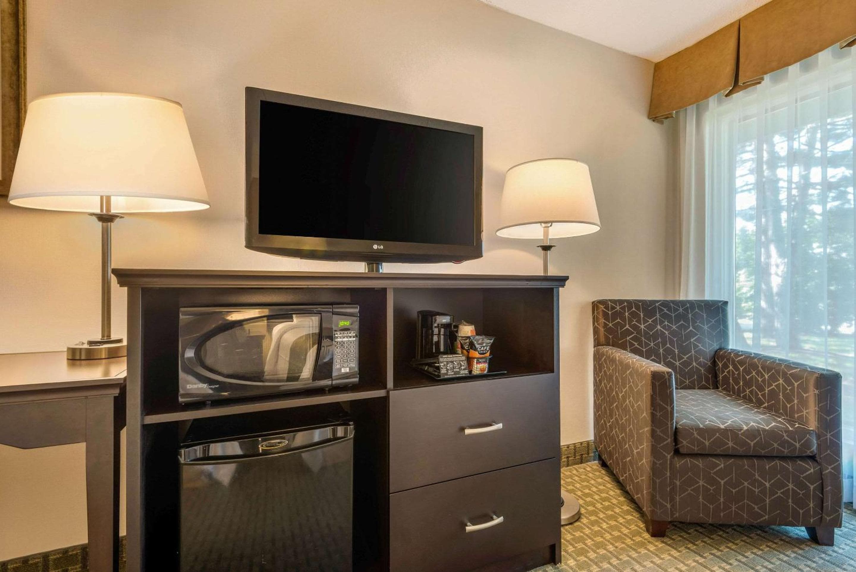 Quality Inn & Suites