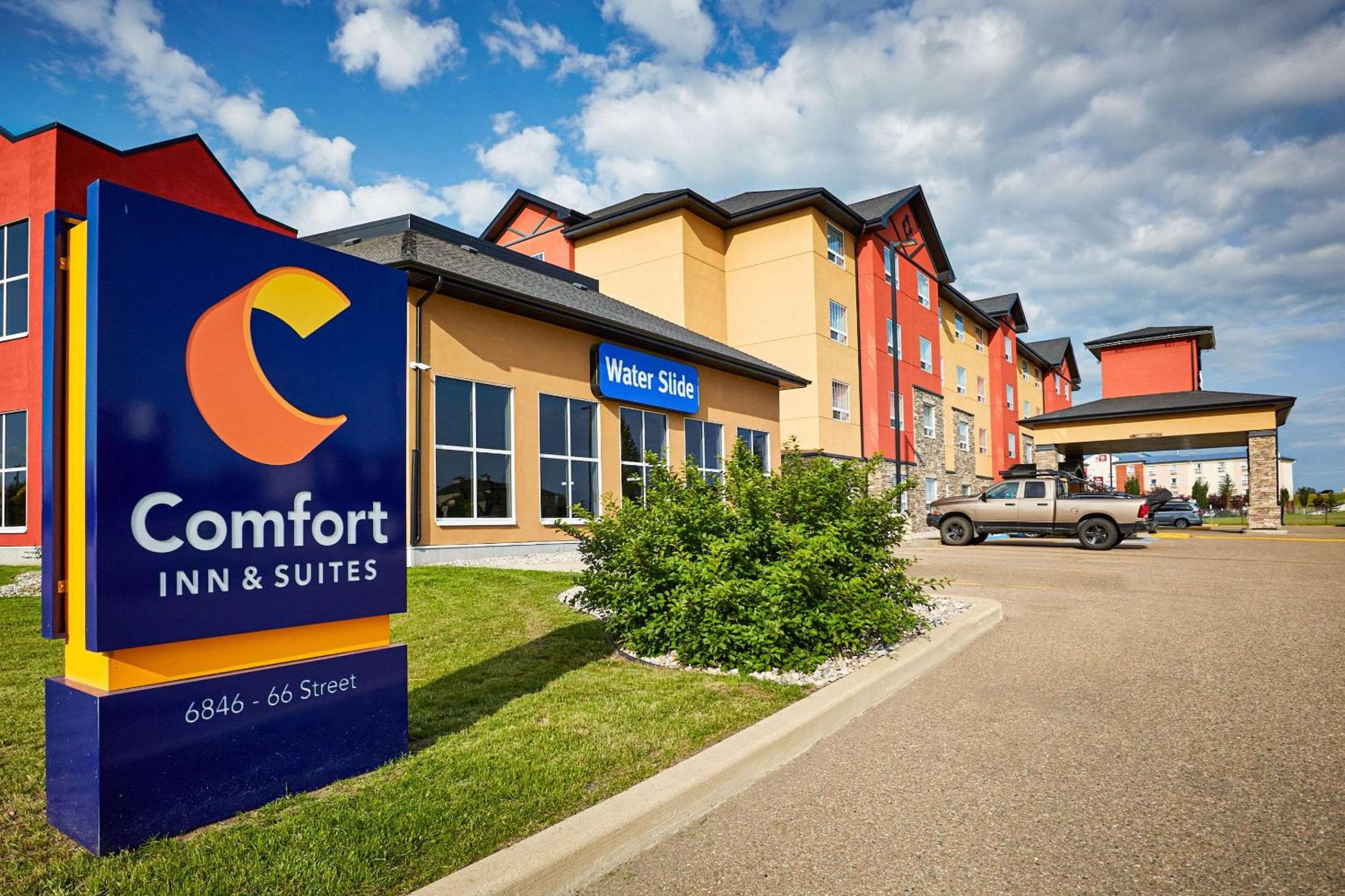 Comfort Inn & Suites Red Deer - Highway 11
