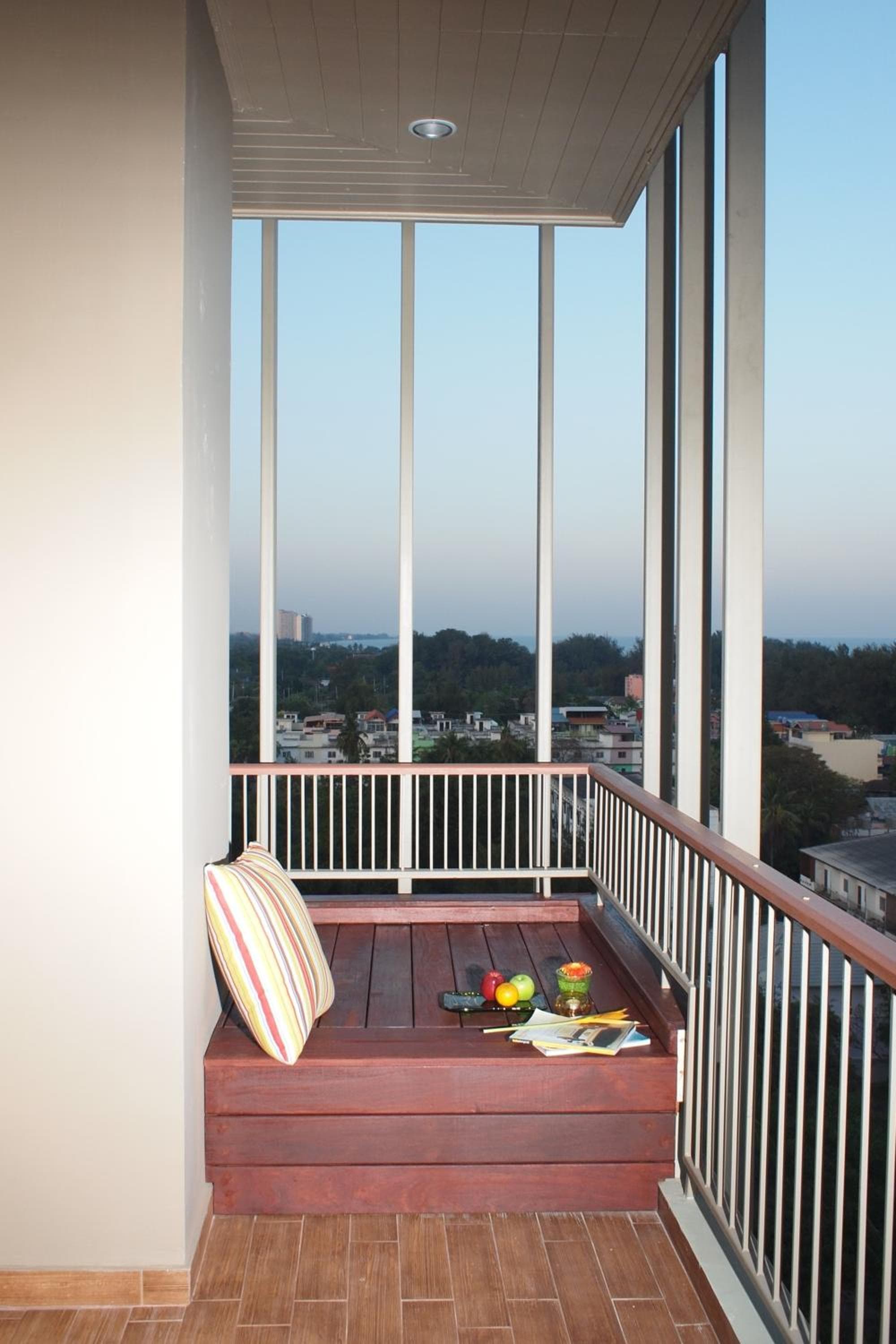 Long Beach Cha-Am Hotel