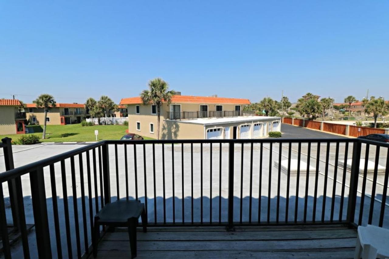 Ponce Landing 04