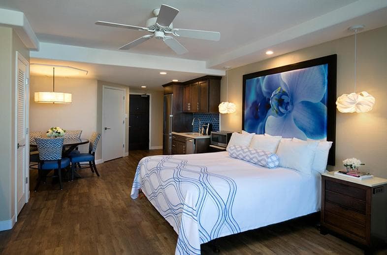 Lido Beach Resort - Sarasota