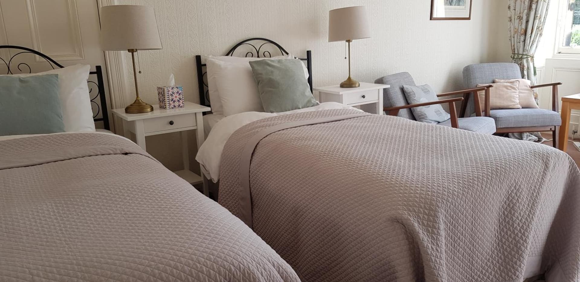 Arden House - rooms with continental breakfast
