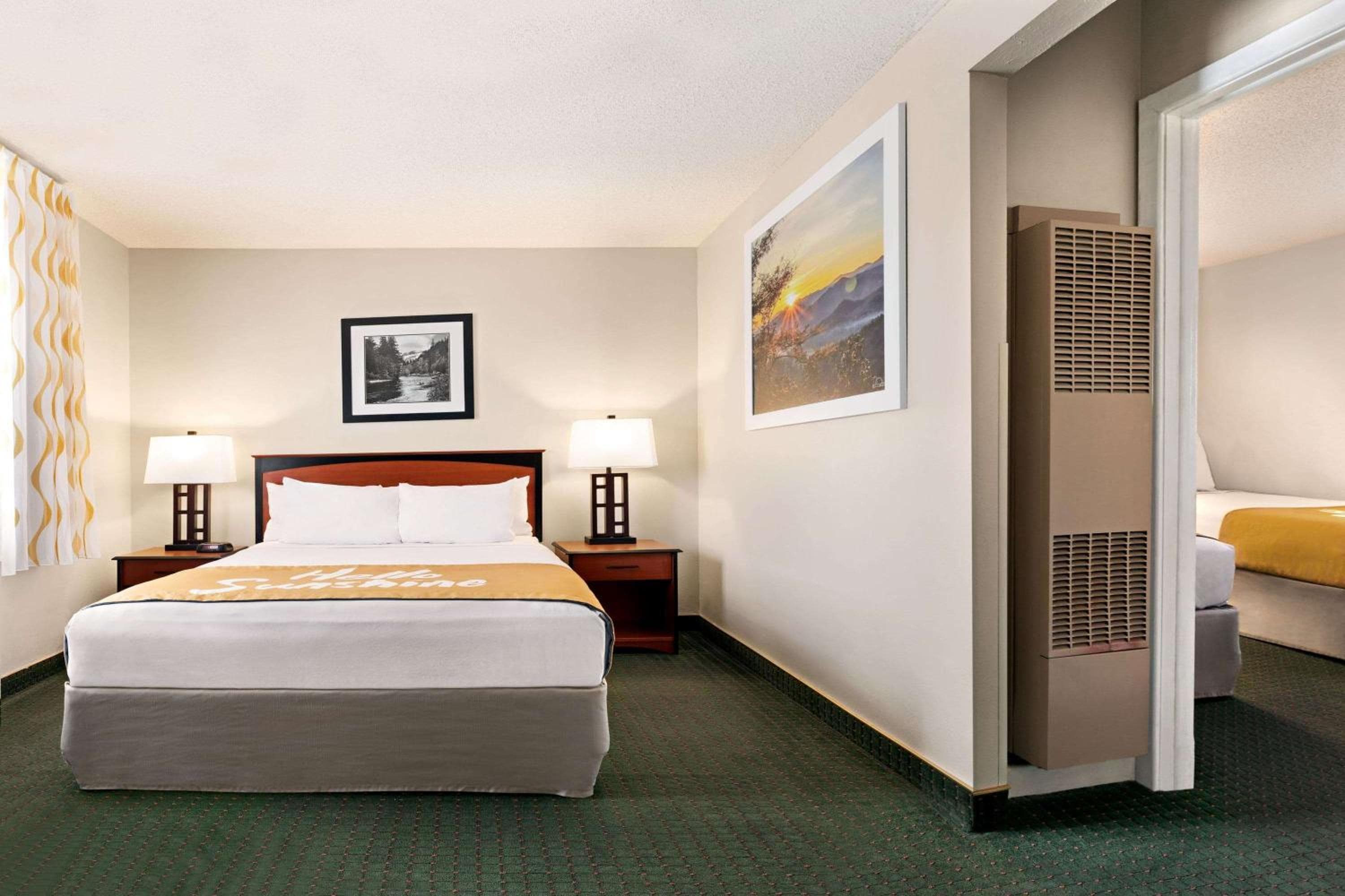 Days Inn by Wyndham Cortez