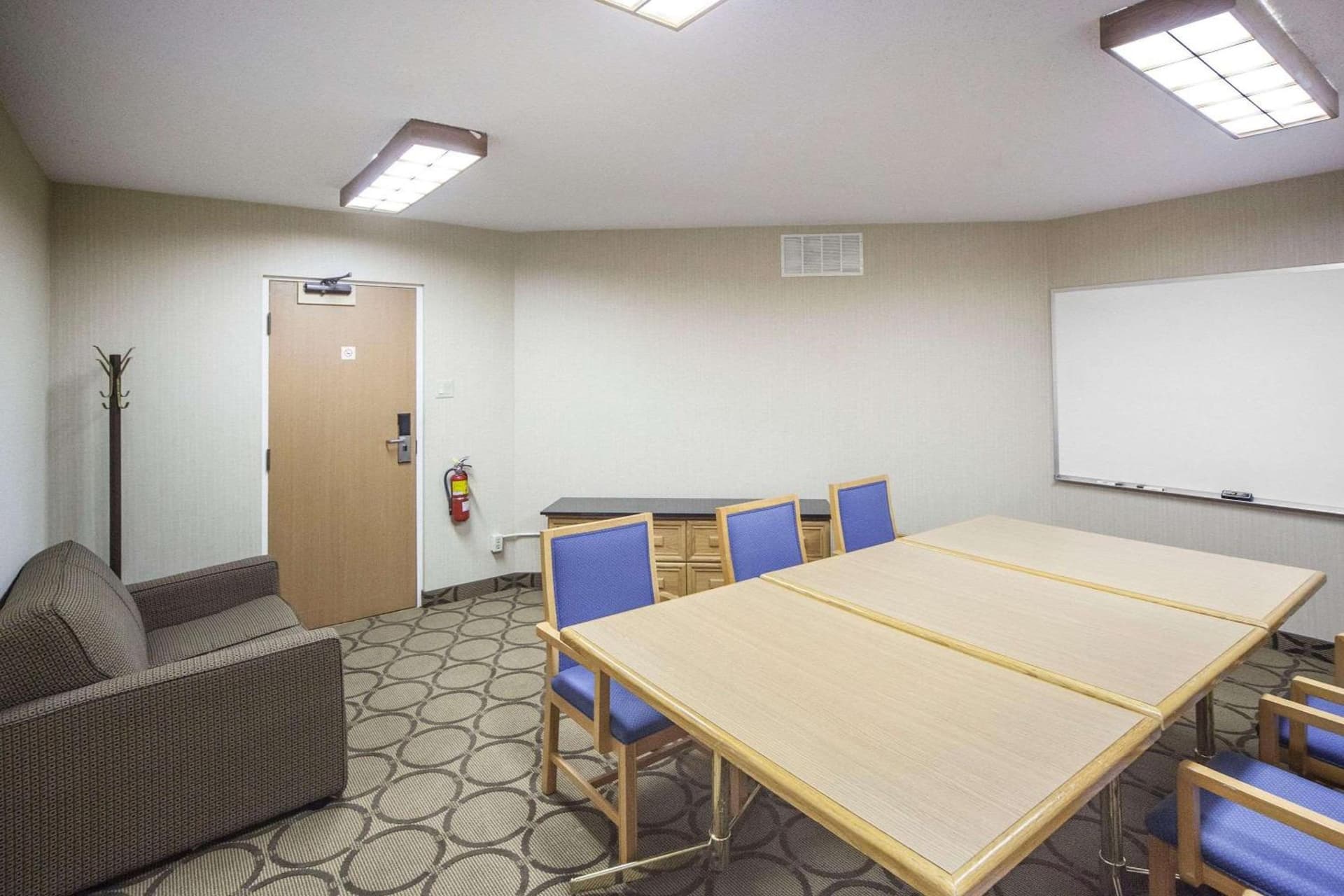Comfort Inn West