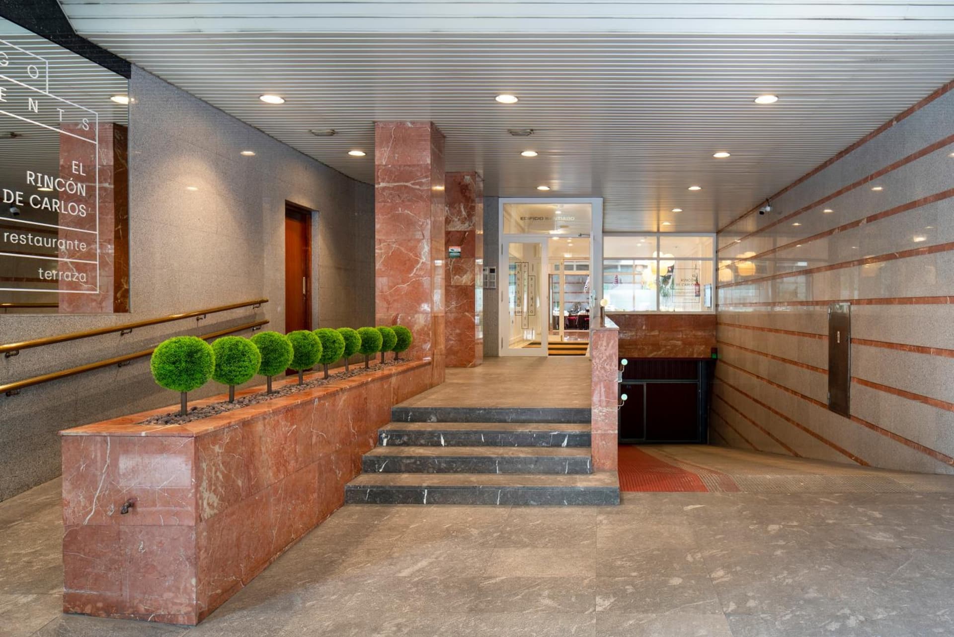 Santiago Apartments Bilbao