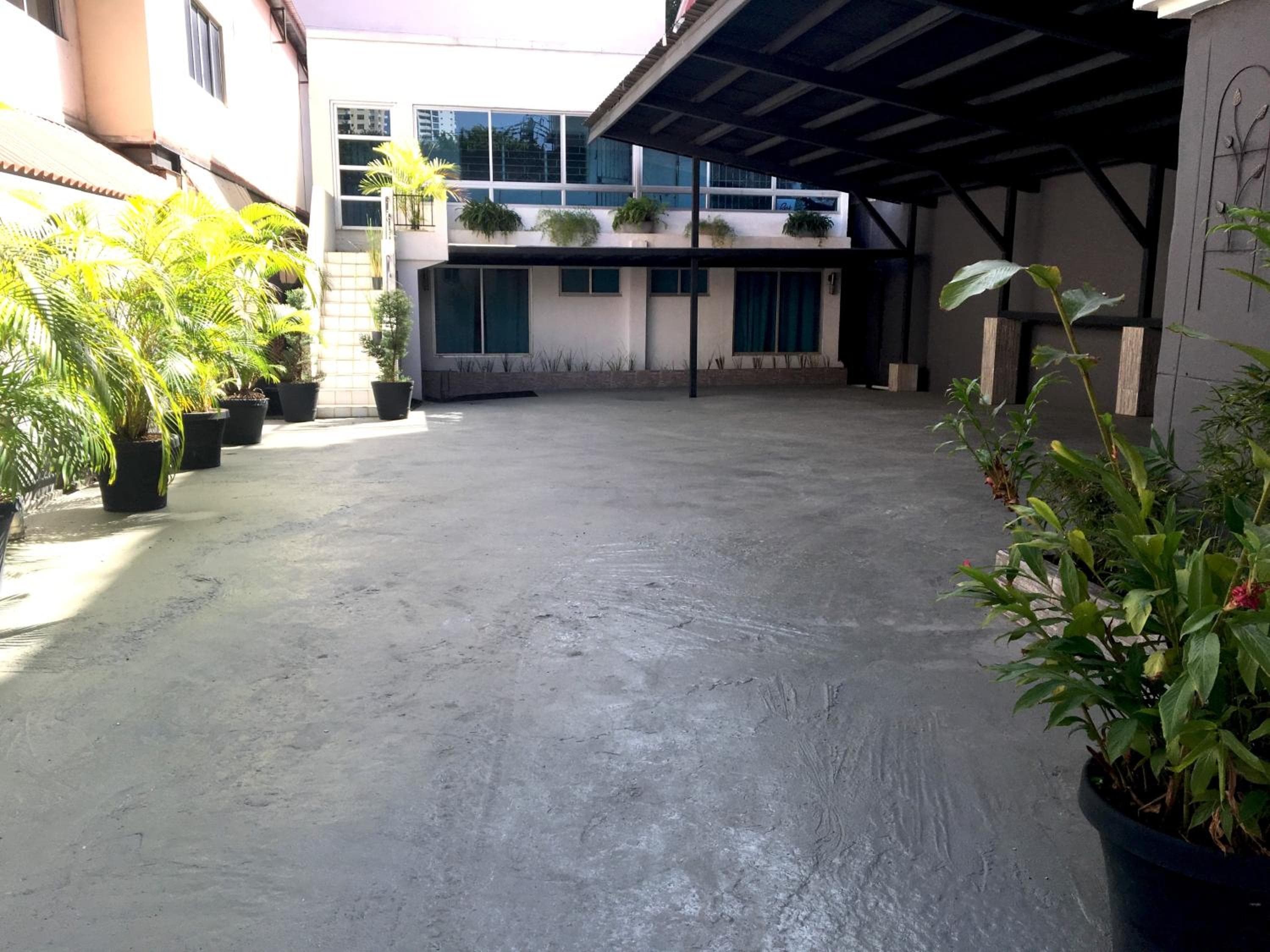 SERENADE Lodging Rooms