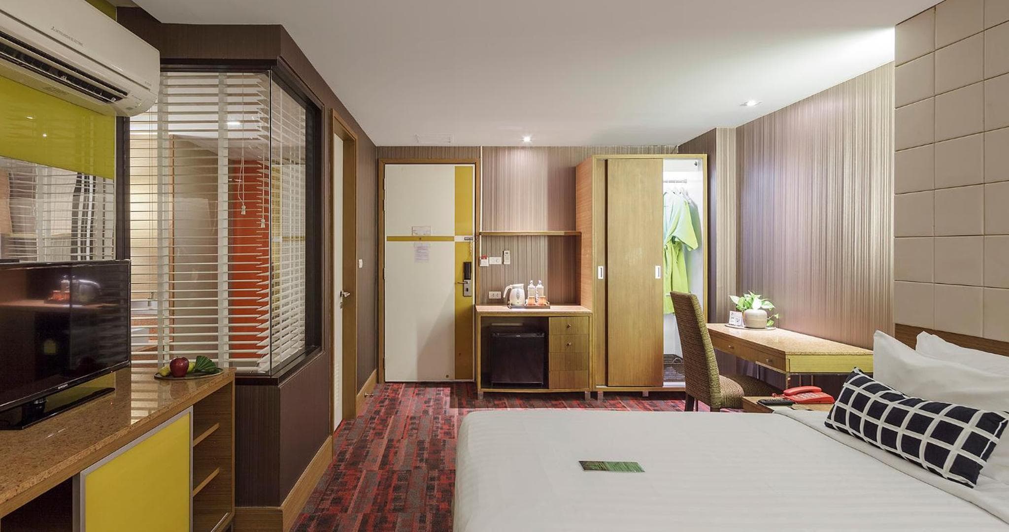 hotel room