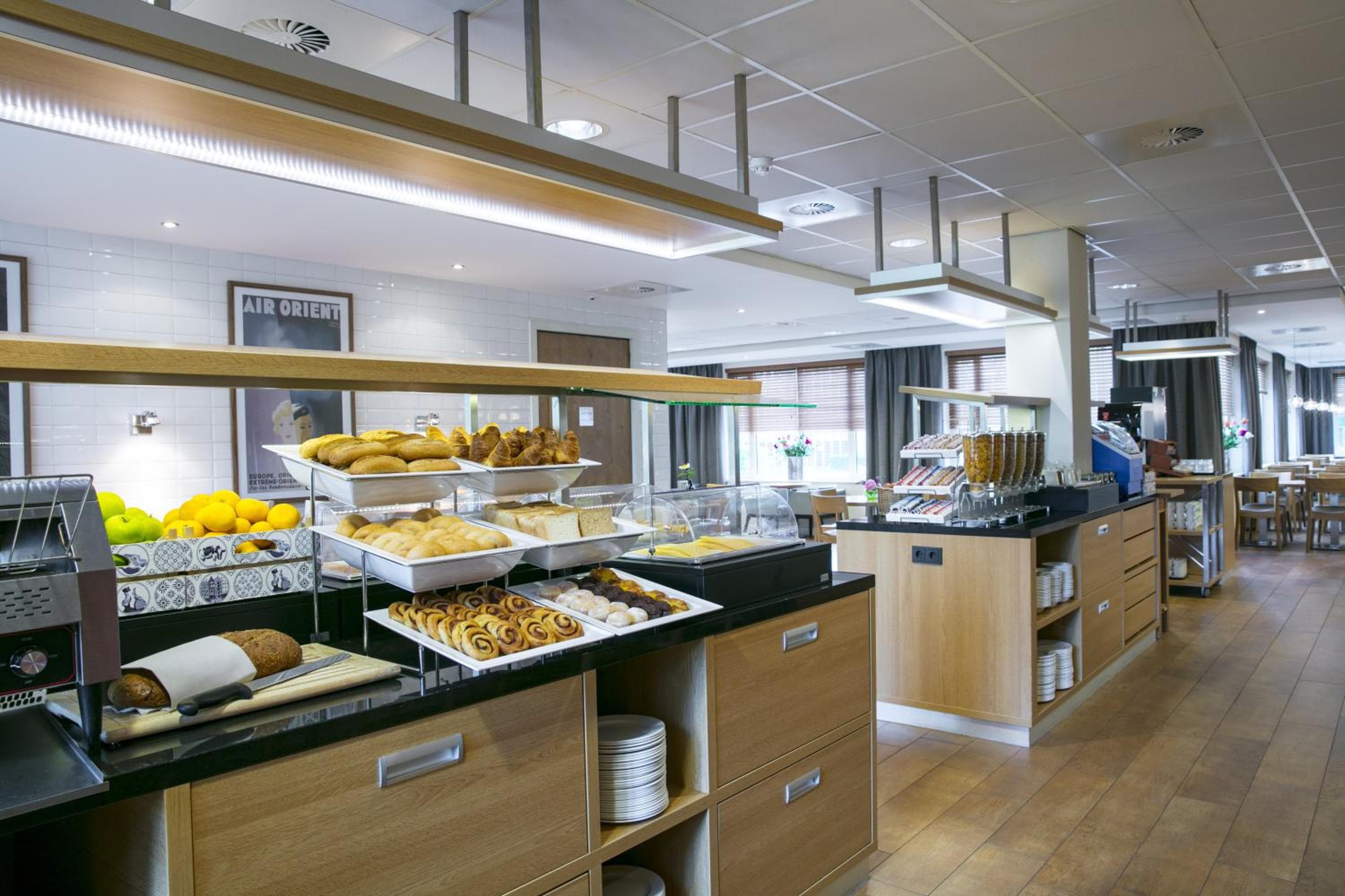 Holiday Inn Express Amsterdam - Schiphol by IHG
